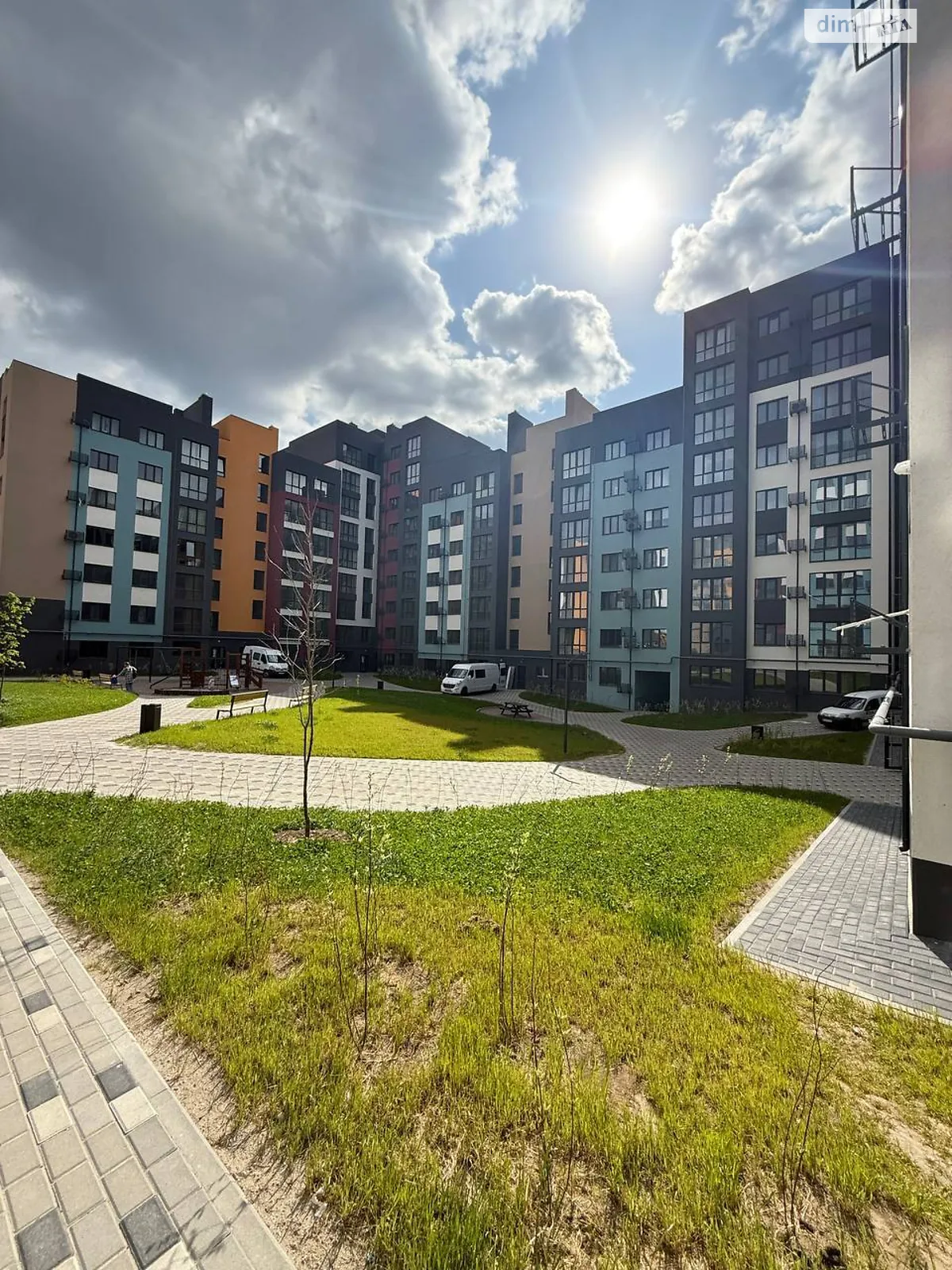 Продається 3-кімнатна квартира 87 кв. м у Рівному, вул. Студентська - фото 1