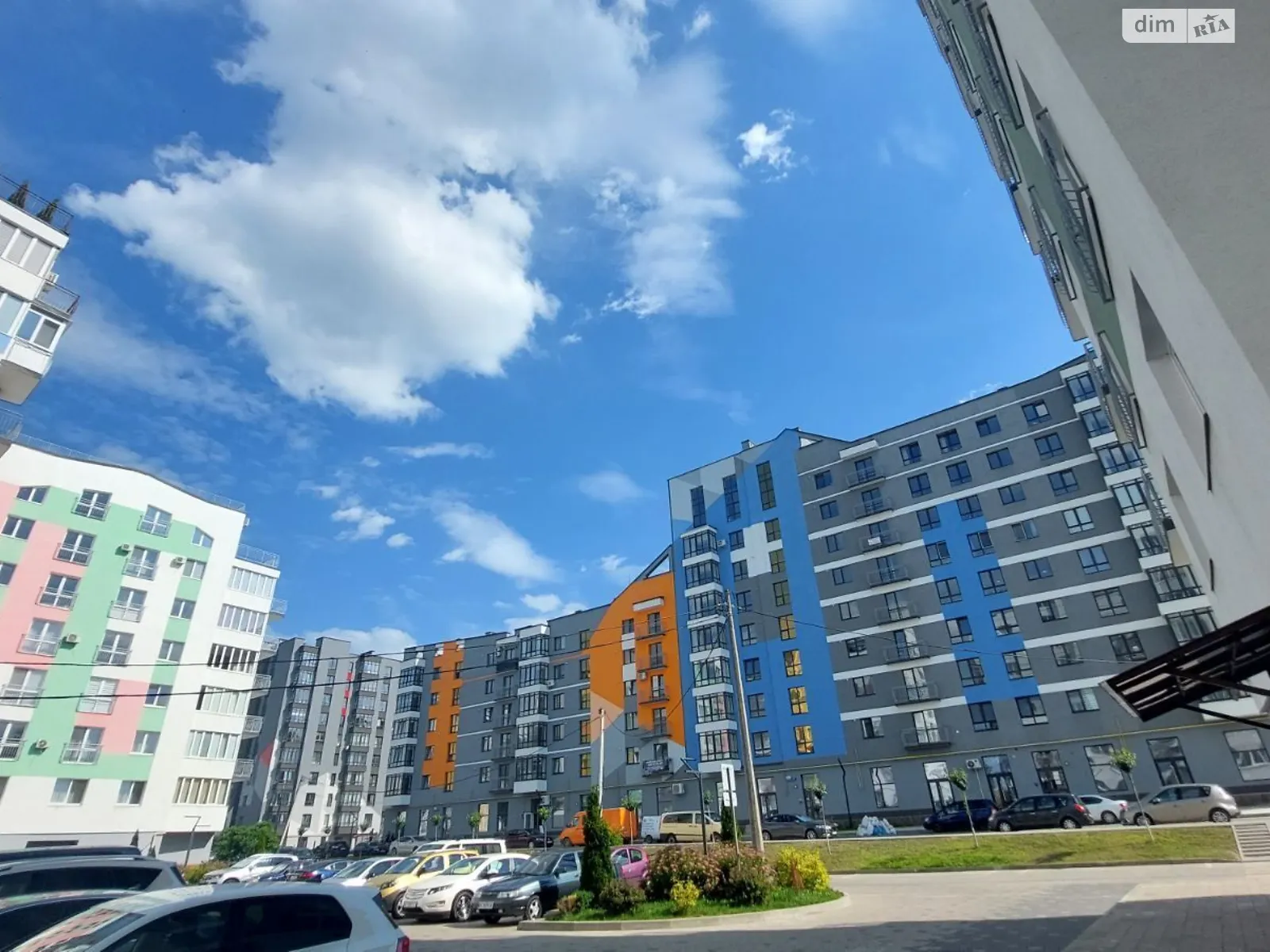 Продается 3-комнатная квартира 95 кв. м в Ивано-Франковске, ул. Национальной Гвардии, 14Р - фото 1