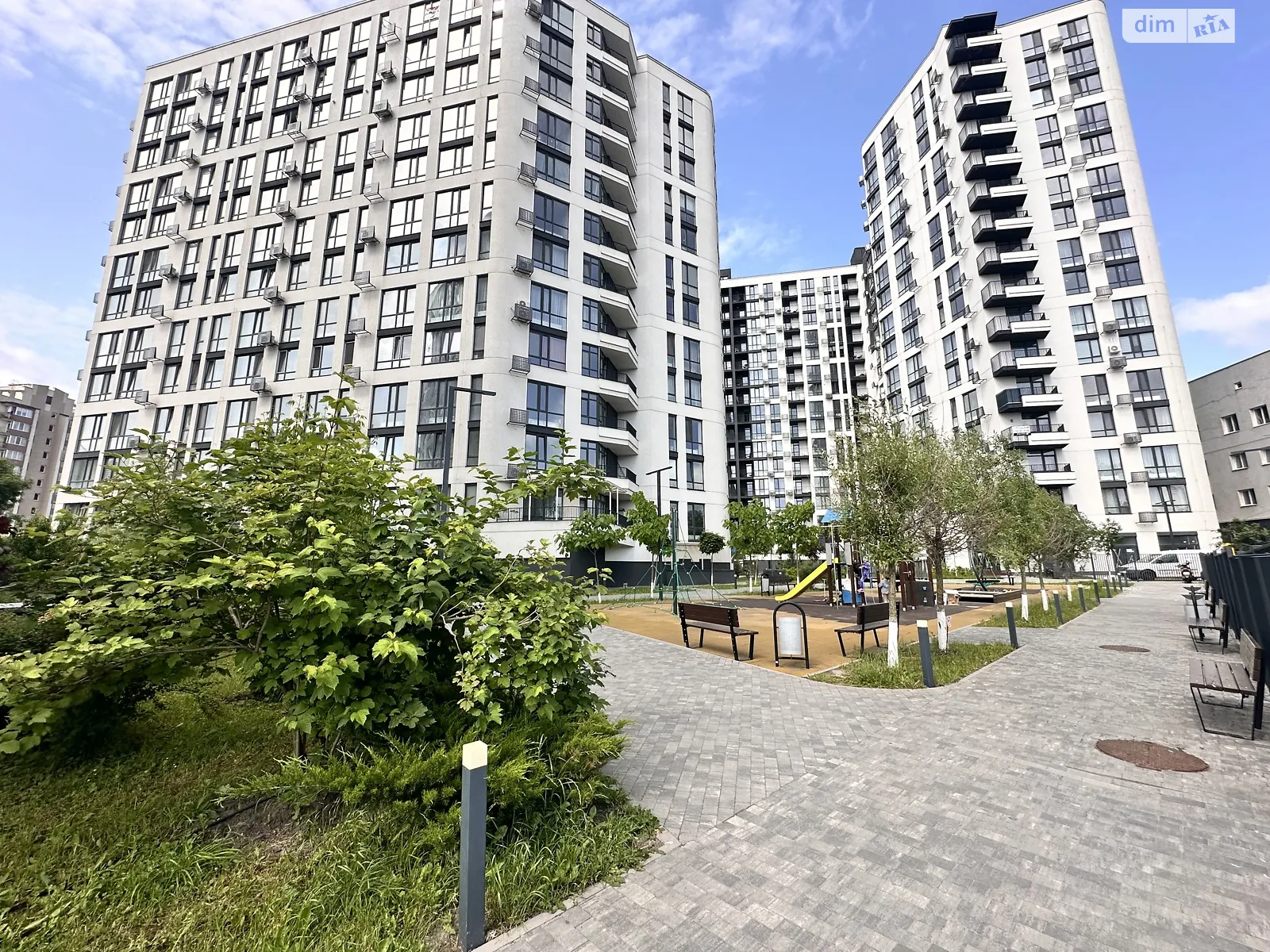 Продается 1-комнатная квартира 51.2 кв. м в Виннице, ул. 600-летия, 3А - фото 1