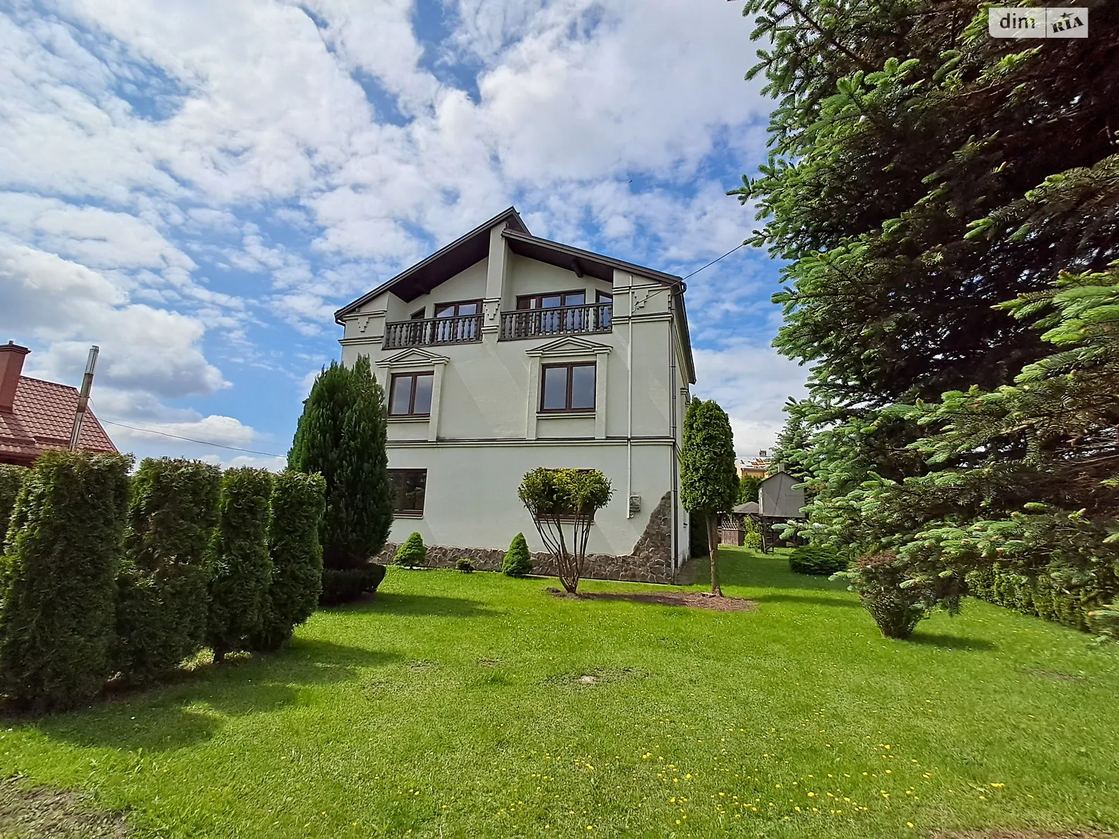 Продается дом на 2 этажа 267 кв. м с мебелью, цена: 1000000 $ - фото 1