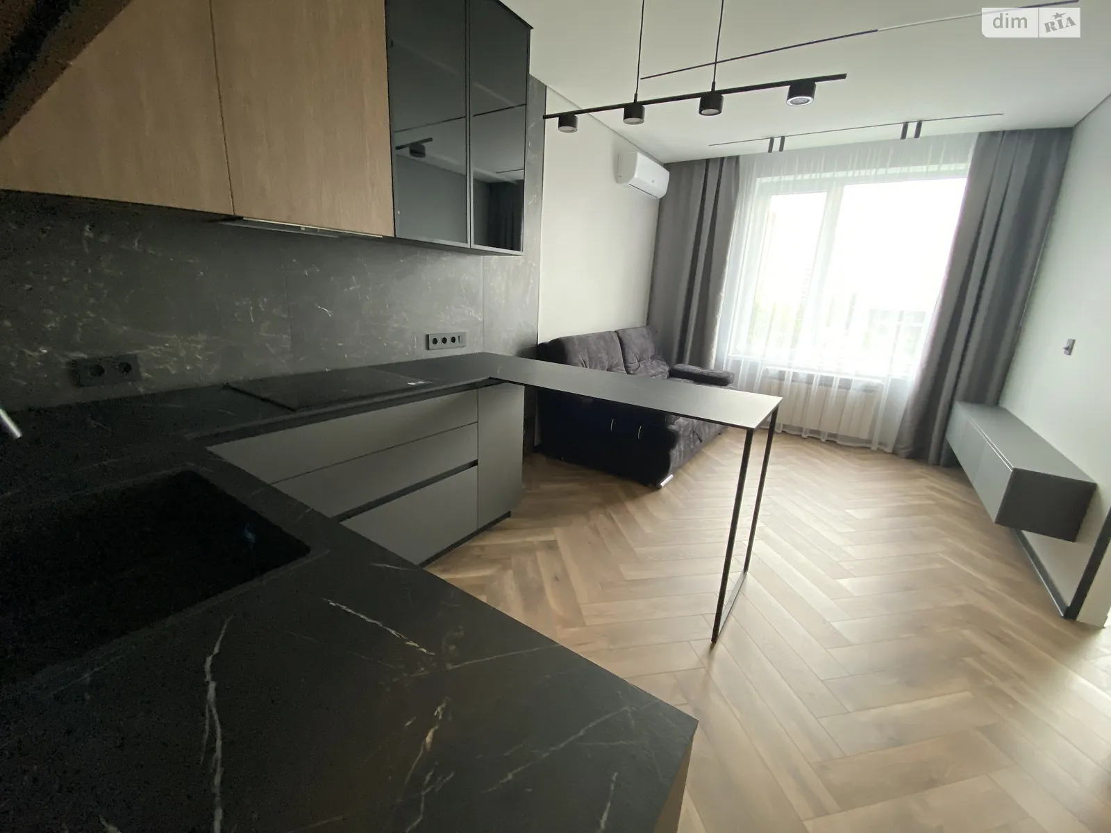 Продается 1-комнатная квартира 40 кв. м в Киеве, ул. Академика Заболотного, 1А - фото 1