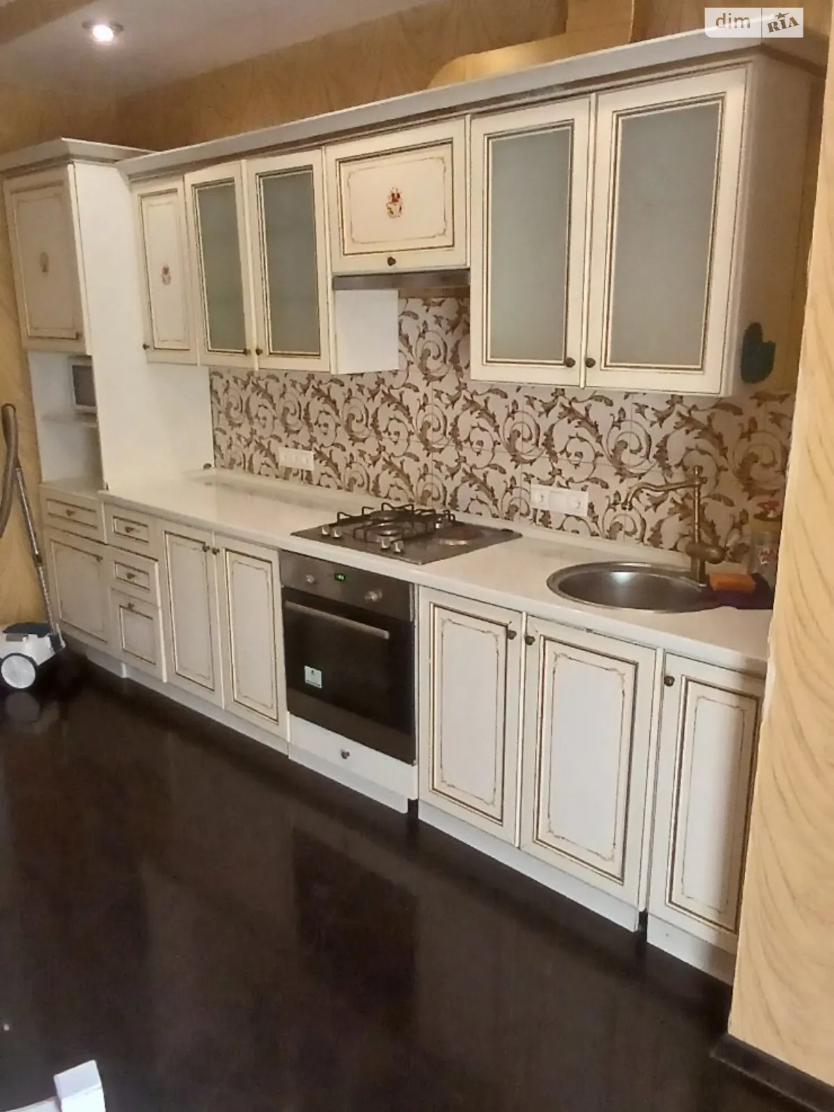 Сдается в аренду 1-комнатная квартира 45 кв. м в Ужгороде, ул. Богомольца, 22 - фото 1