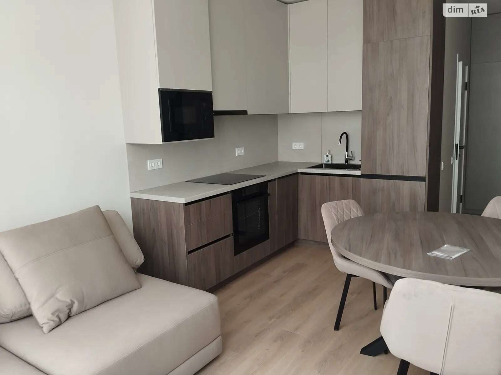 Продается 1-комнатная квартира 41 кв. м в Киеве, цена: 97500 $ - фото 1
