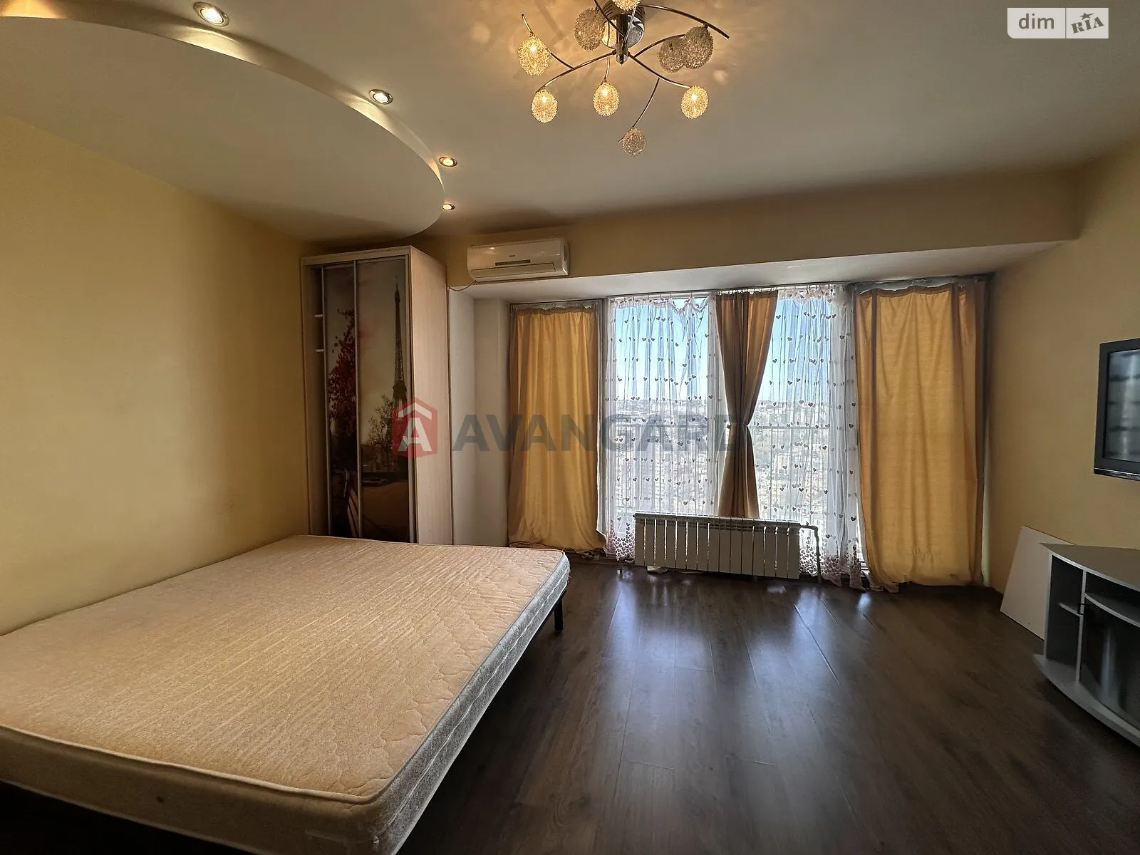 Продается 1-комнатная квартира 38 кв. м в Днепре, просп. Поля Александра, 27Д - фото 1