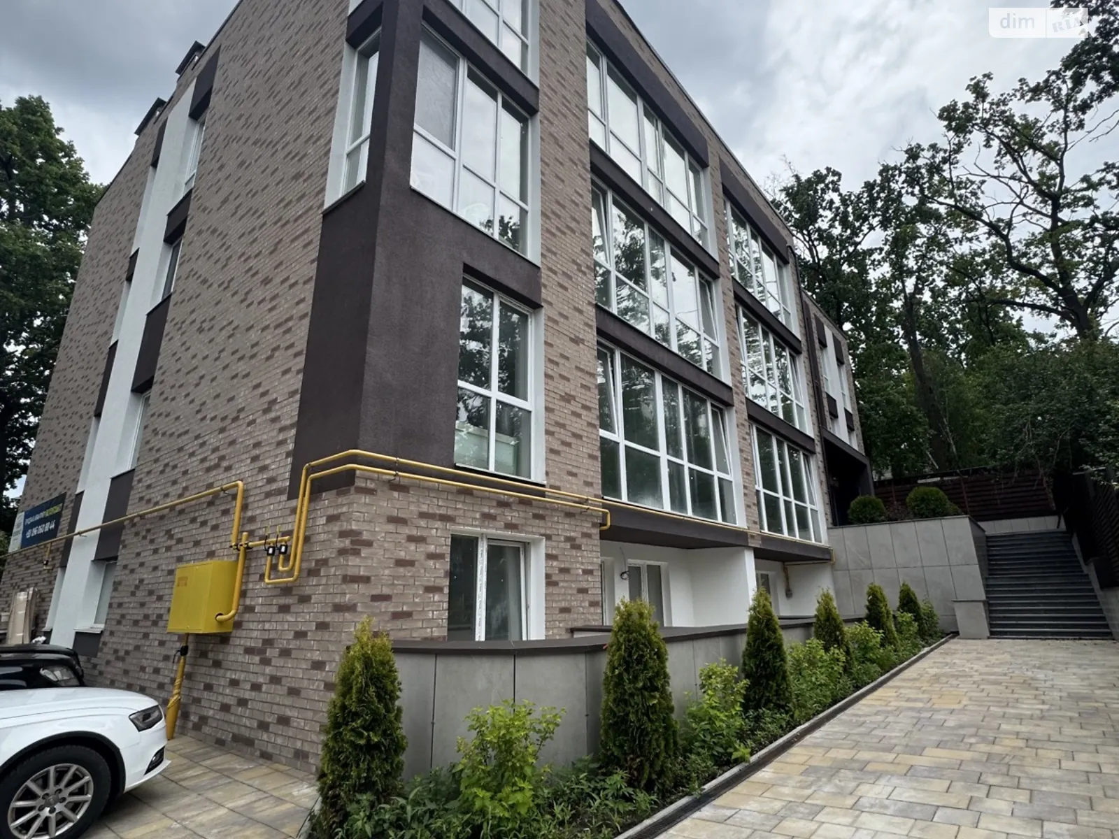 Продается 1-комнатная квартира 54 кв. м в Ирпене, ул. Николая Сингаевского(Новооскольская), 59А - фото 1