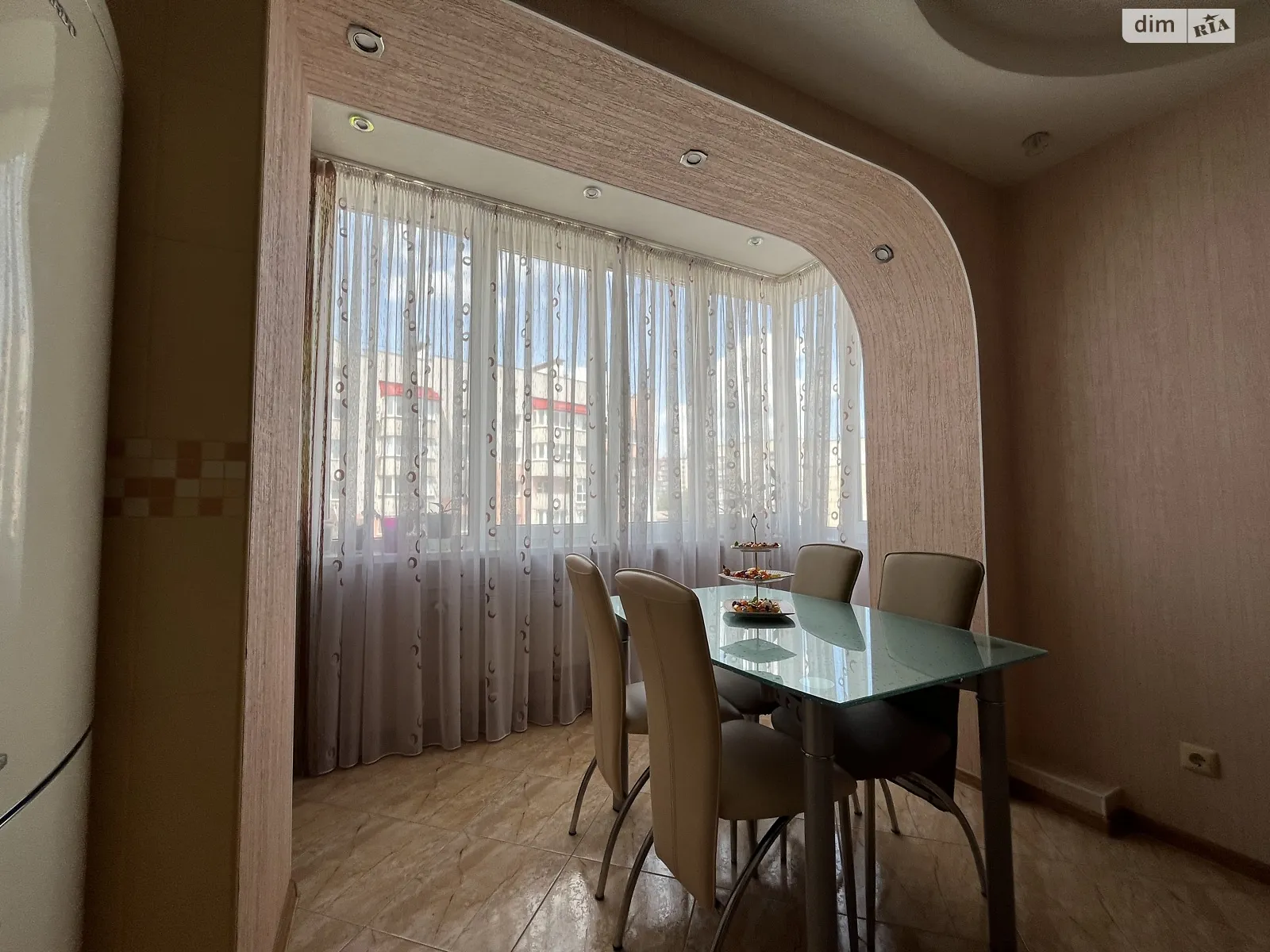 Продается 3-комнатная квартира 109 кв. м в Виннице, ул. Академика Ющенка, 5 - фото 1