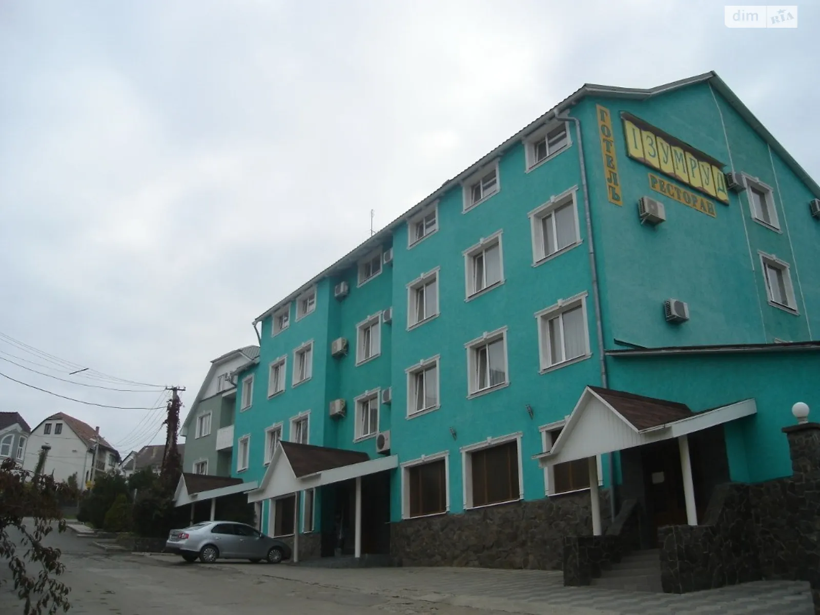 Продается объект сферы услуг 2300 кв. м в 4-этажном здании, цена: 1500000 $ - фото 1