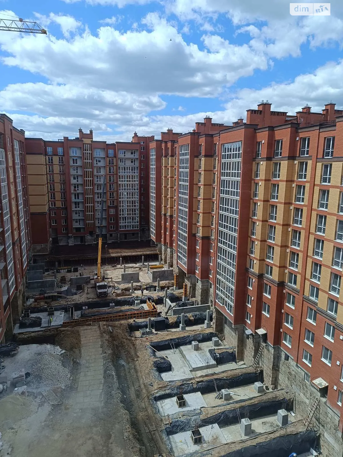 2-комнатная квартира 69 кв. м в Тернополе, ул. Троллейбусная, 5 - фото 1
