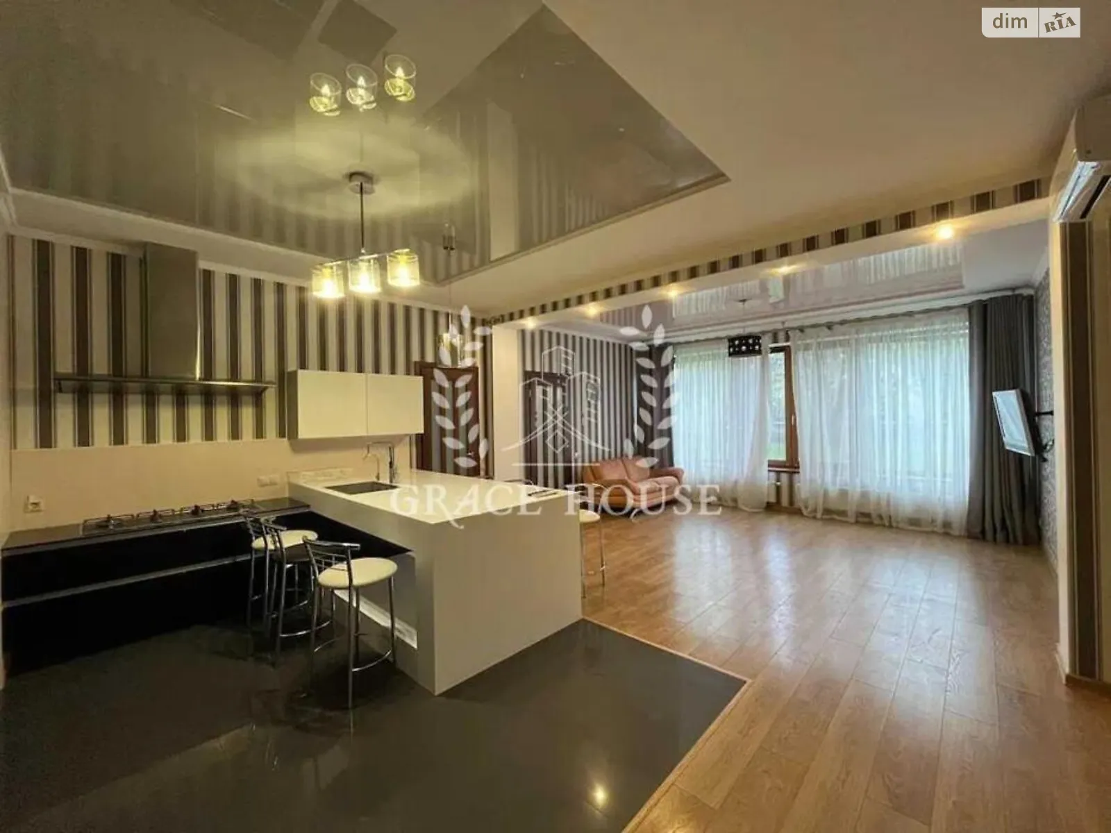 Сдается в аренду дом на 2 этажа 250 кв. м с подвалом, цена: 1900 $ - фото 1
