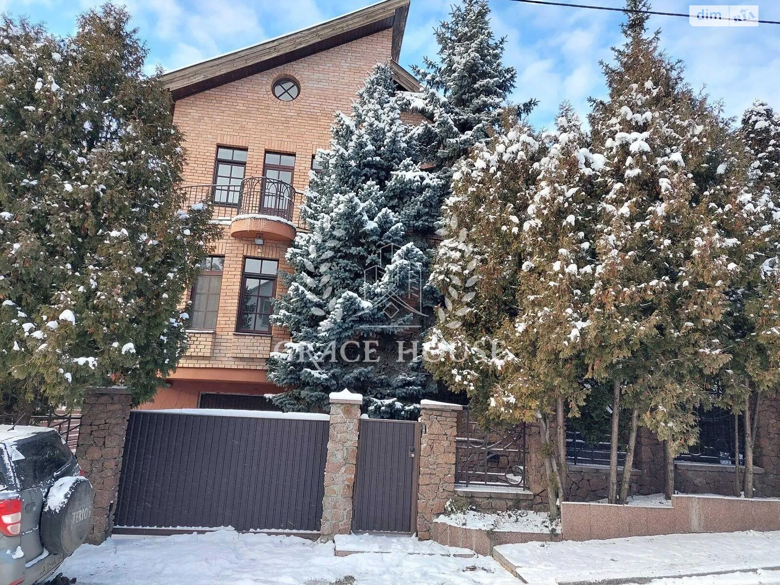 Здається в оренду будинок 3 поверховий 377 кв. м з меблями, цена: 3000 $ - фото 1