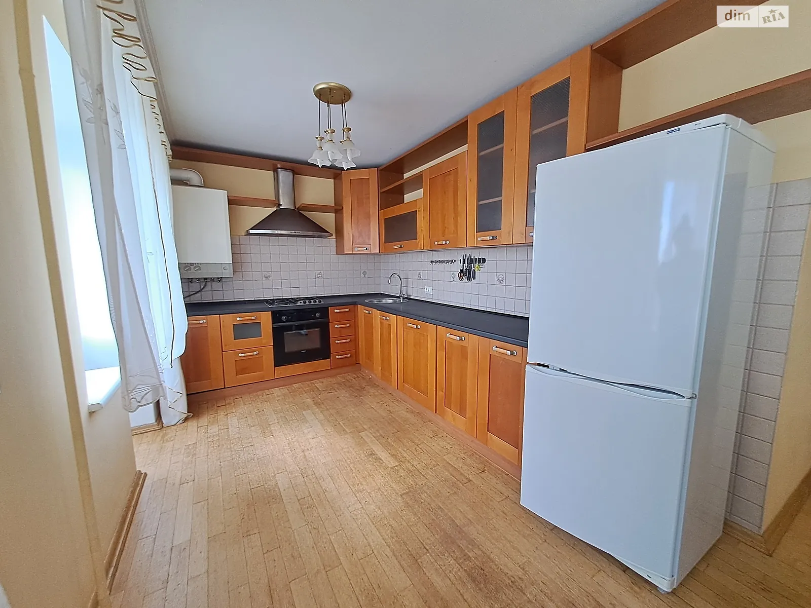 4-комнатная квартира 118 кв. м в Тернополе, ул. Самчука Уласа, 33 - фото 1