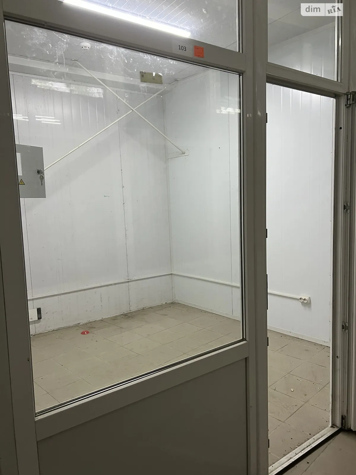 Продается помещения свободного назначения 9 кв. м в 1-этажном здании, цена: 7200 $ - фото 1