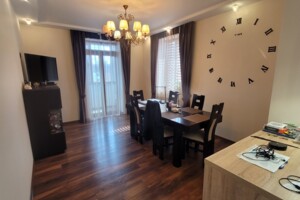 Продаж квартири, Львів, р‑н. Шевченківський, Під Голоском вулиця, буд. 8