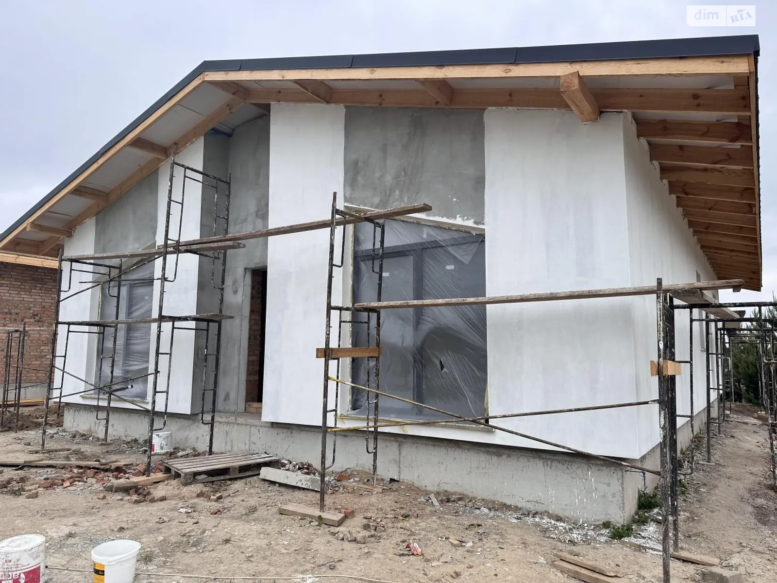 Продается одноэтажный дом 106 кв. м с камином, цена: 97500 $ - фото 1