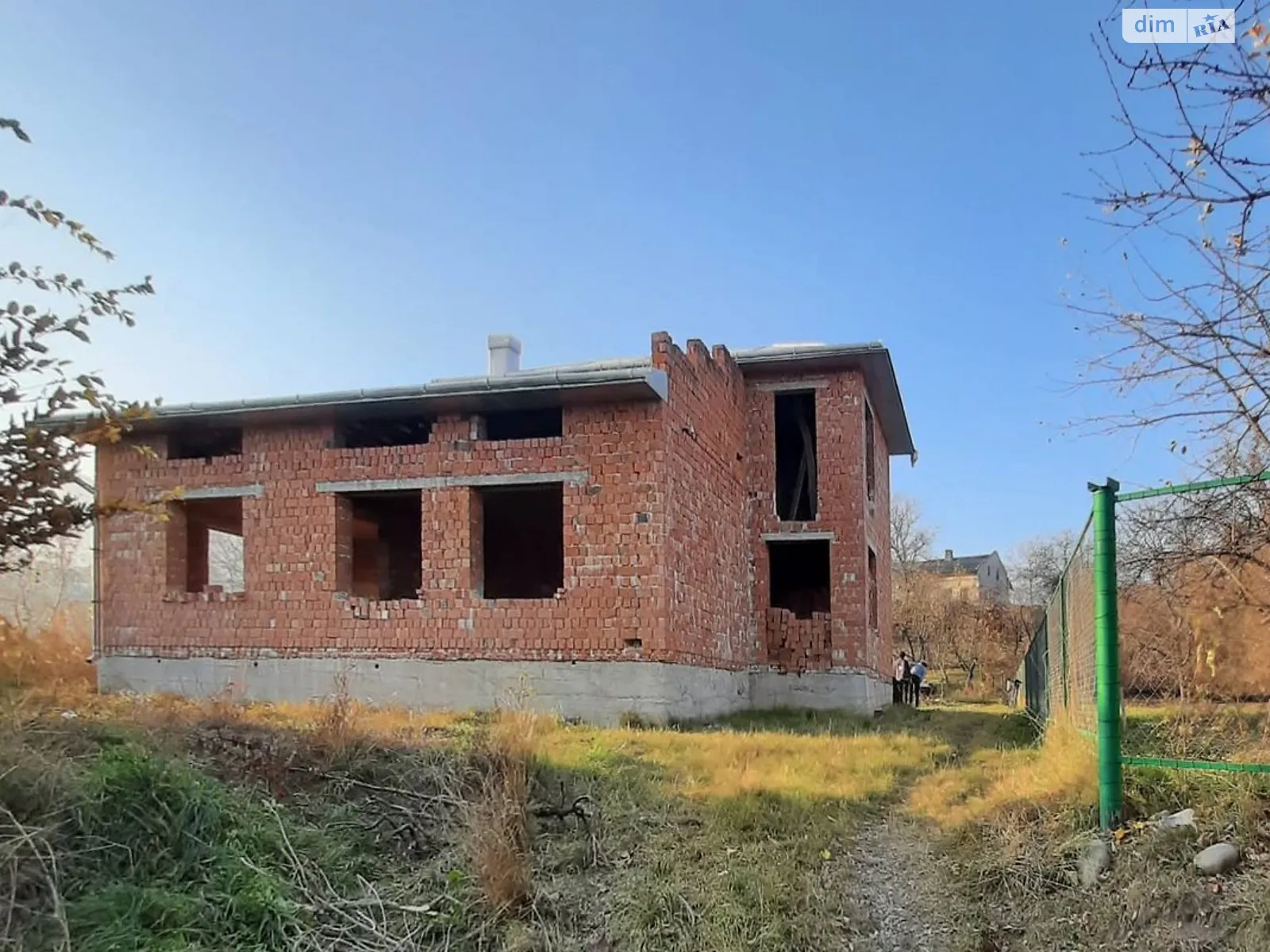 Продается дом на 2 этажа 90 кв. м с камином, цена: 25000 $ - фото 1