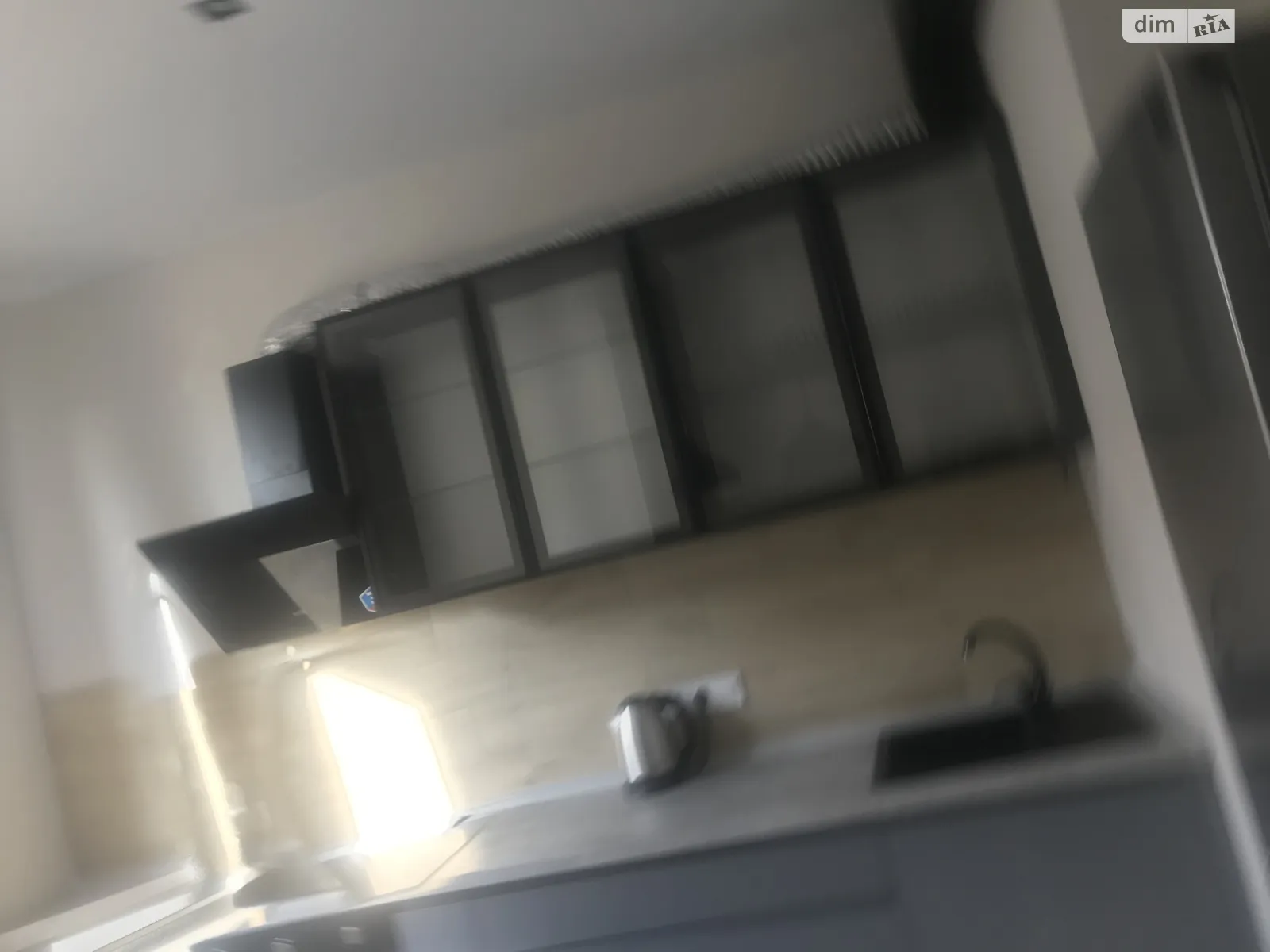 Продається 1-кімнатна квартира 39 кв. м у Одесі, вул. Генуезька, 3В - фото 1