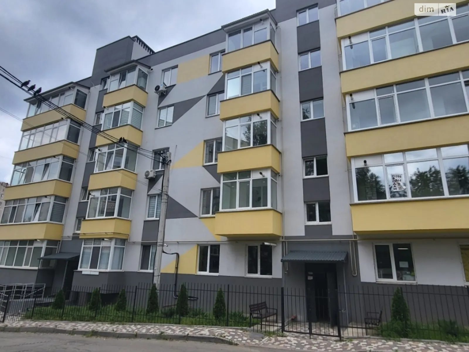 Продается 2-комнатная квартира 65.2 кв. м в Виннице, ул. Полевая, 8 - фото 1