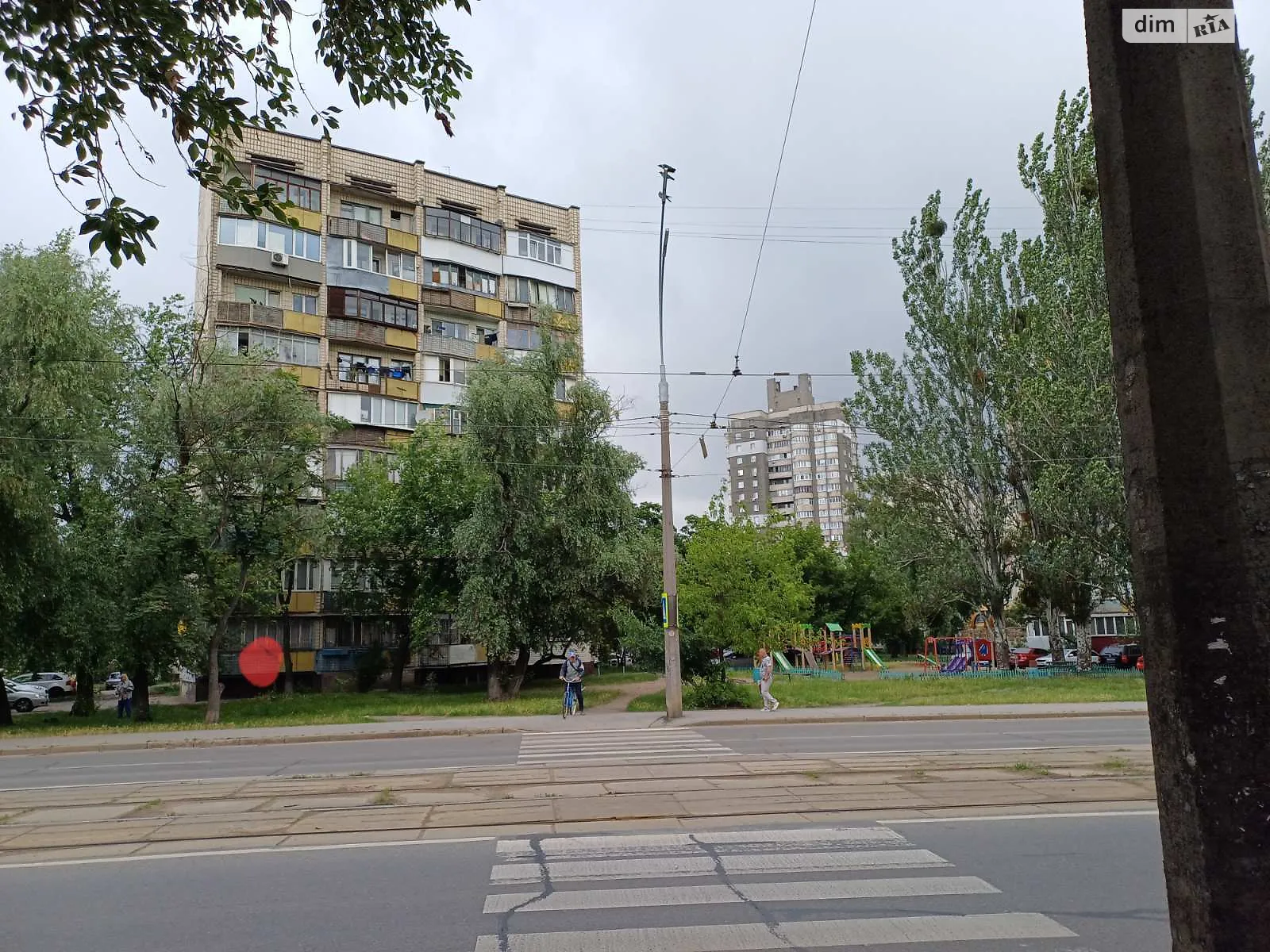 Продається 1-кімнатна квартира 30.5 кв. м у Києві, вул. Празька, 17 - фото 1