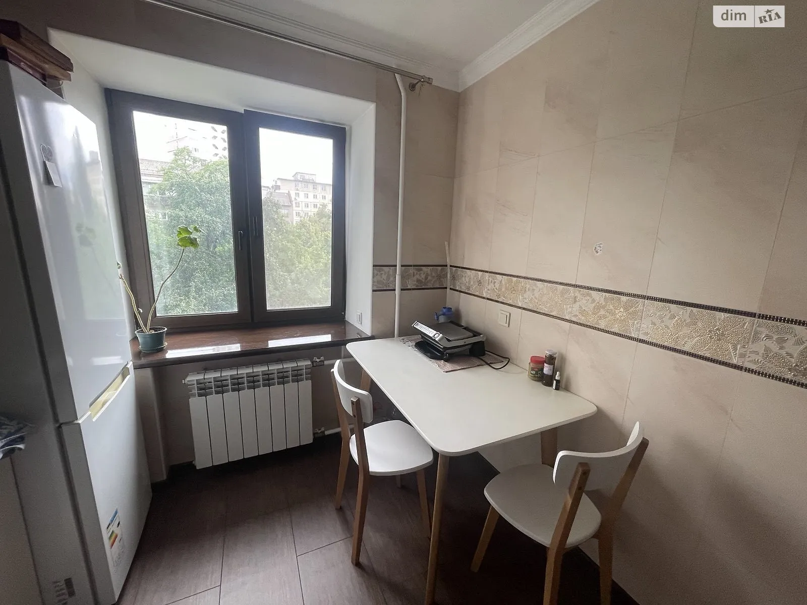 Продається 1-кімнатна квартира 38.5 кв. м у Києві, вул. Донецька, 57А - фото 1