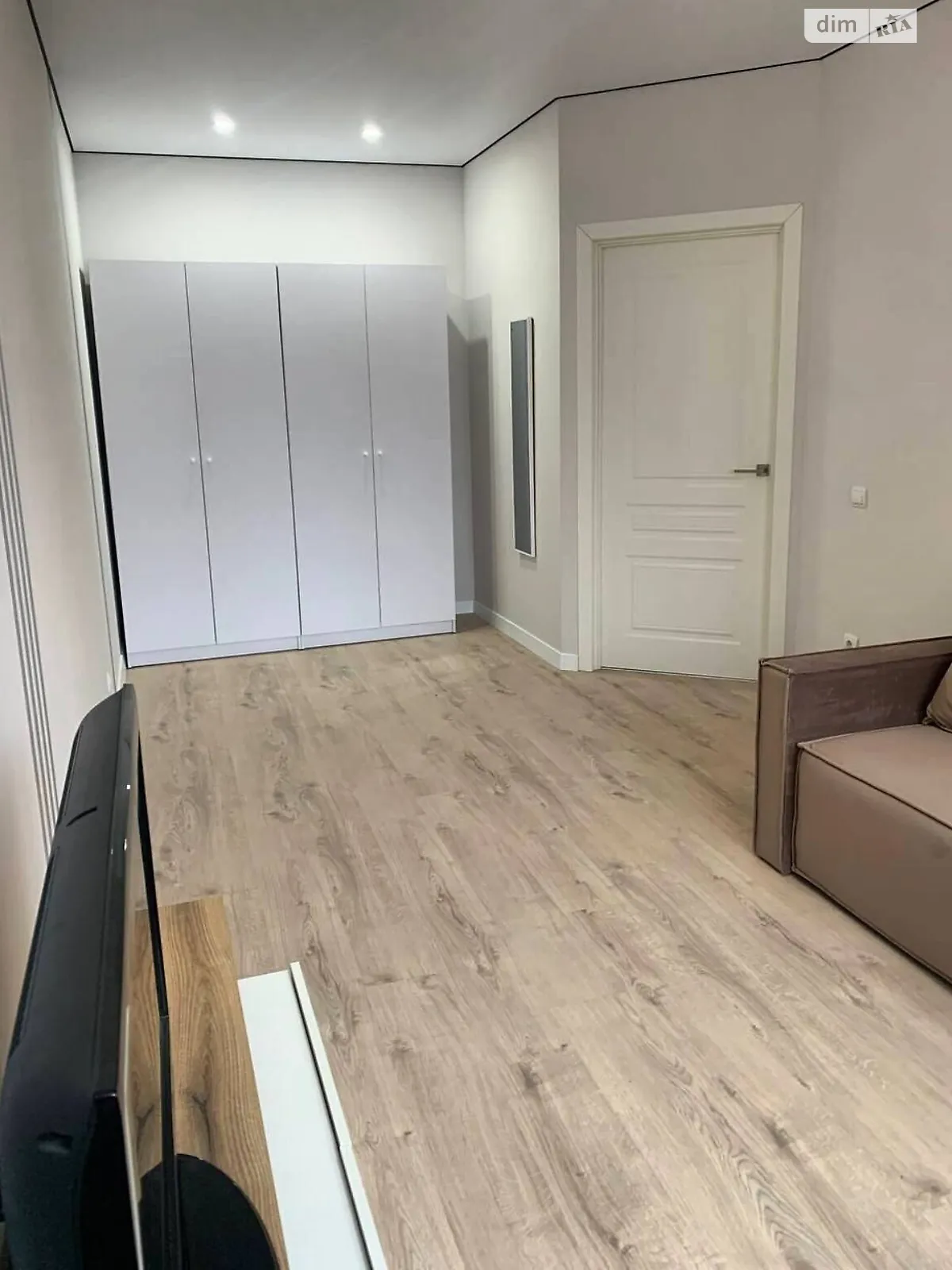 Сдается в аренду 1-комнатная квартира 46 кв. м в Хмельницком, ул. Нижняя Береговая, 2/2Ж - фото 1