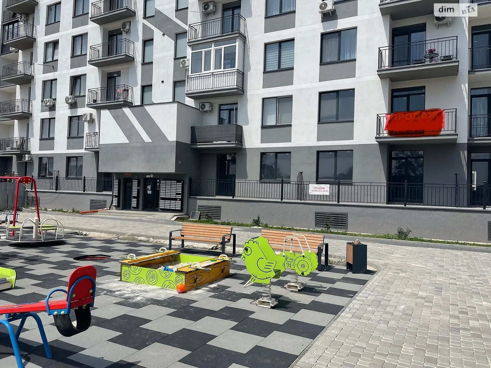 Продається 1-кімнатна квартира 43 кв. м у Ужгороді, вул. Василя Гаджеги(Радіщева) - фото 1