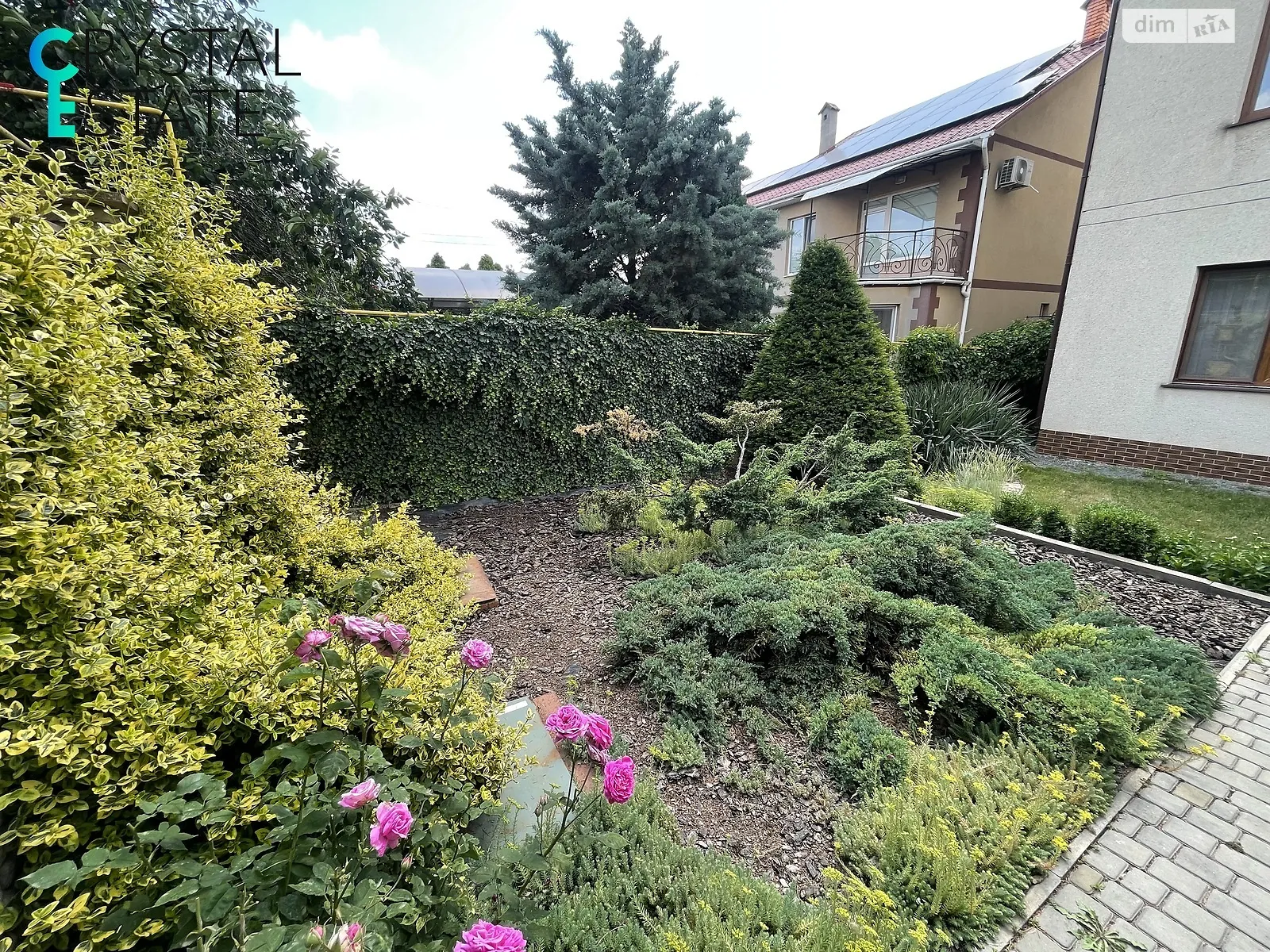 Продается дом на 2 этажа 180 кв. м с подвалом, цена: 136000 $ - фото 1
