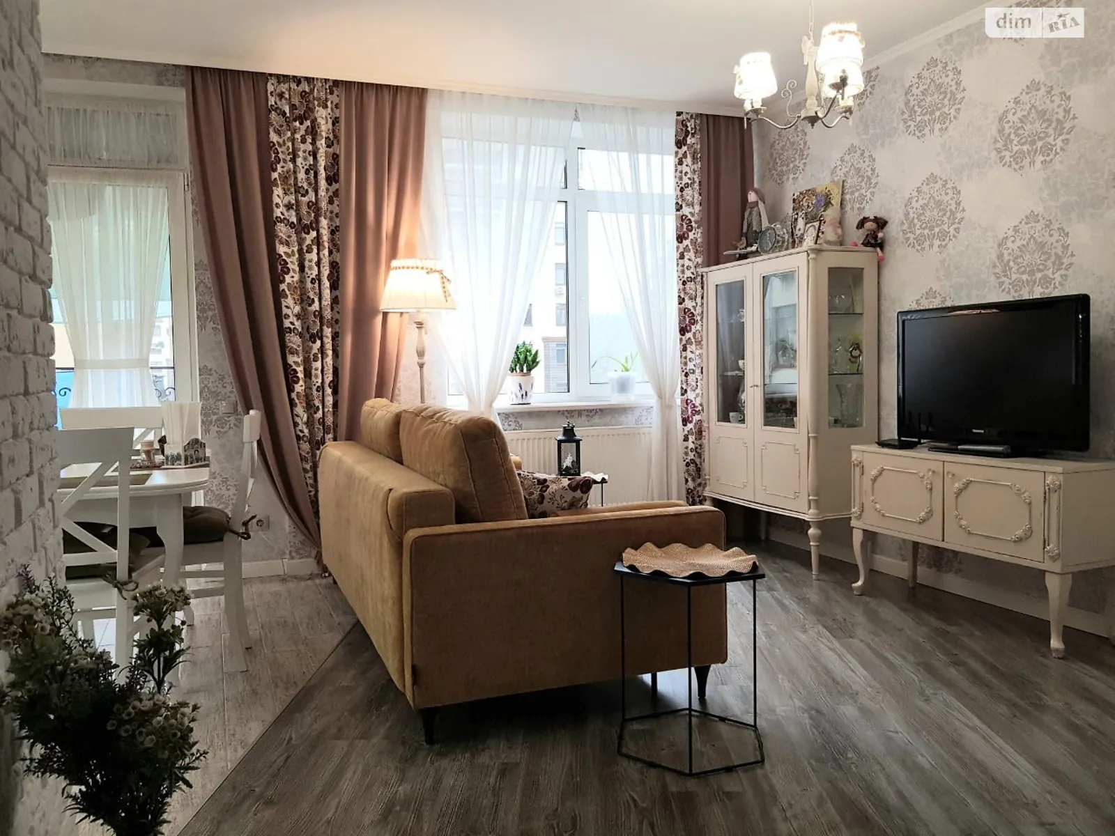 Продается 2-комнатная квартира 62 кв. м в Буче, ул. Пушкинская - фото 1