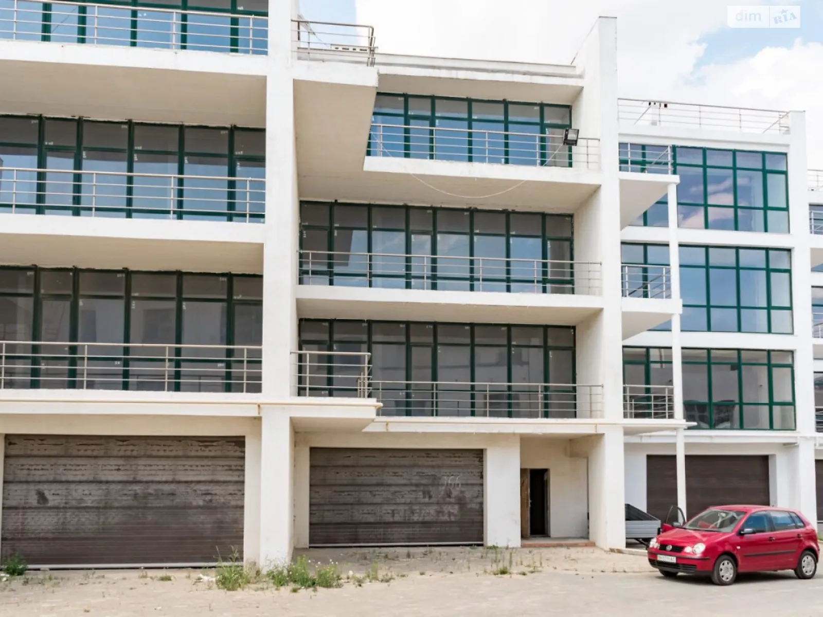 Продается дом на 3 этажа 543 кв. м с мебелью, цена: 300000 $ - фото 1