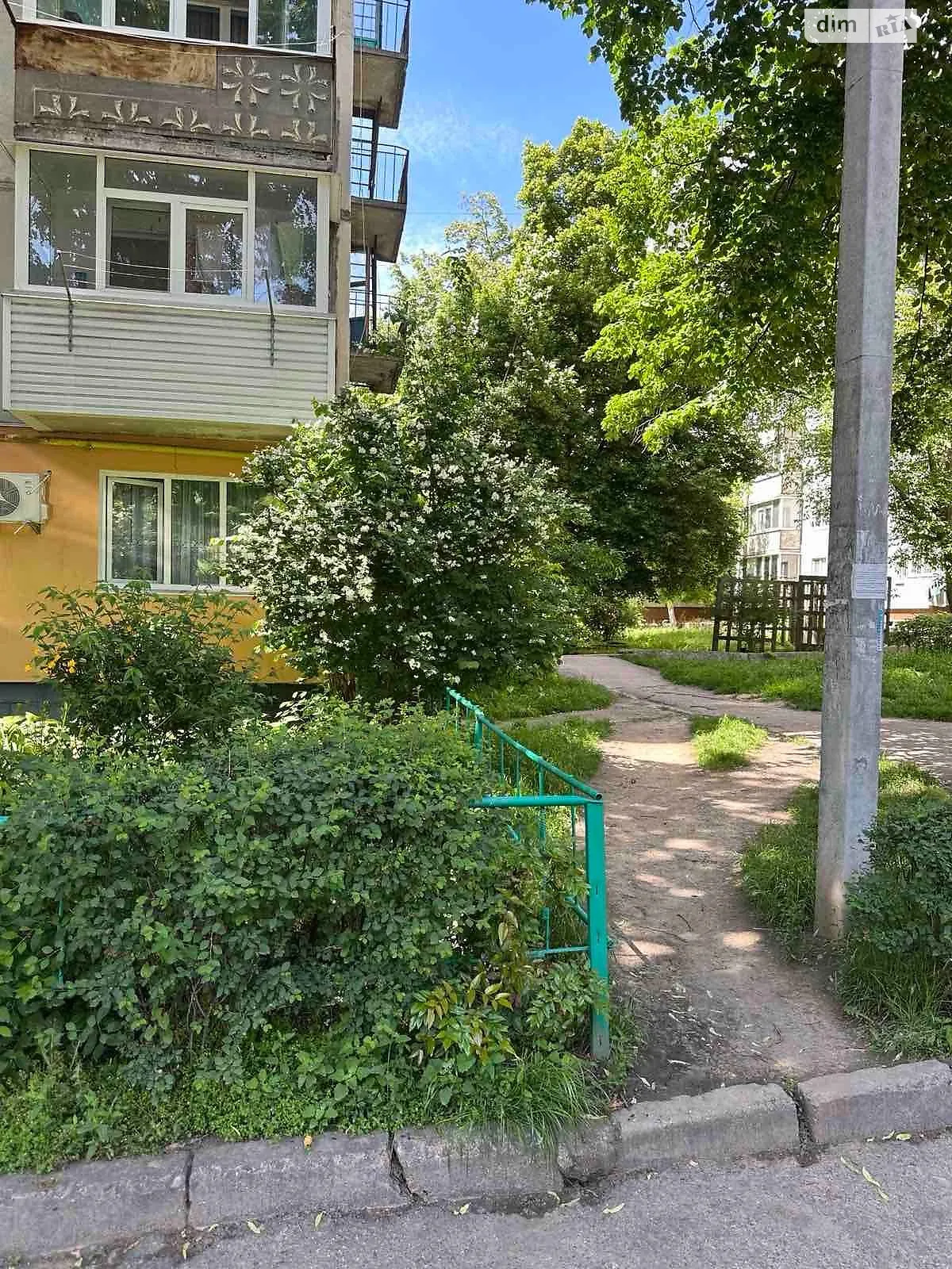 Продается 1-комнатная квартира 35 кв. м в Белой Церкви, ул. Игоря Каплуненка(Декабристов), 75 - фото 1