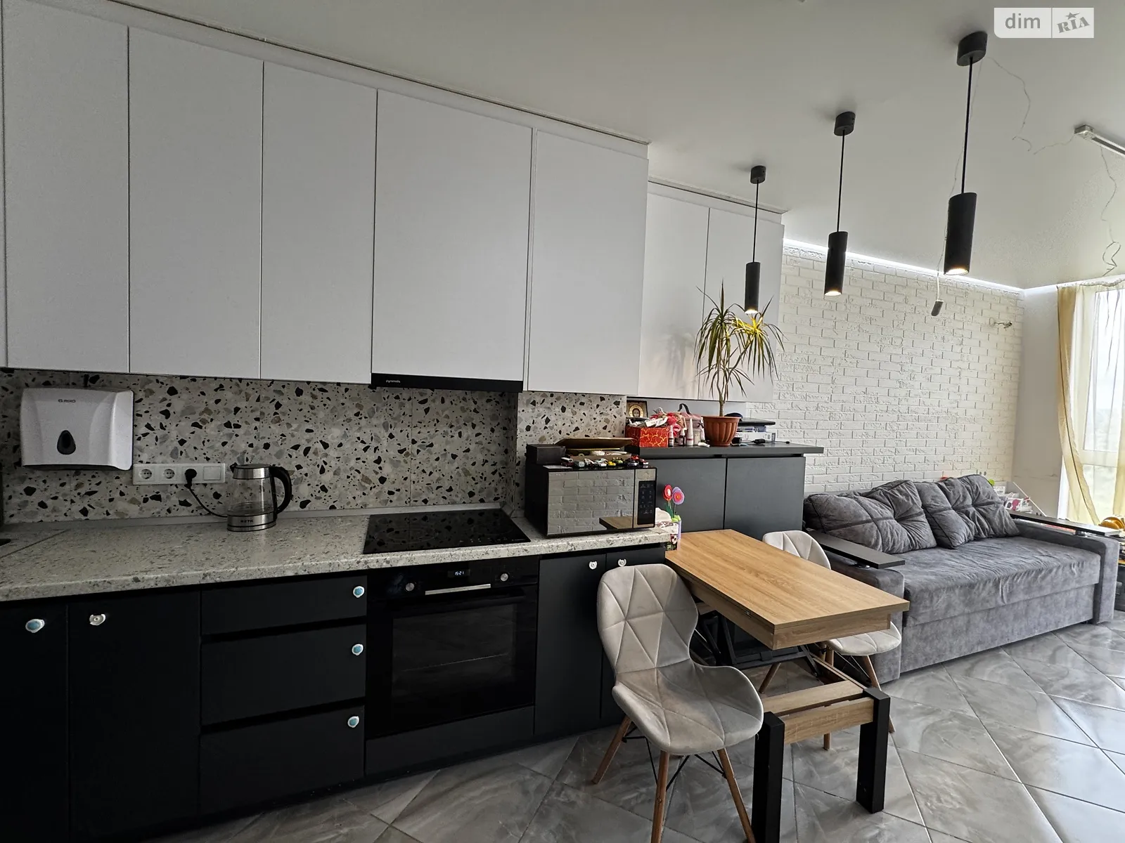 Продается 1-комнатная квартира 41.9 кв. м в Ирпене, ул. Григория Сковороды, 13/1 - фото 1