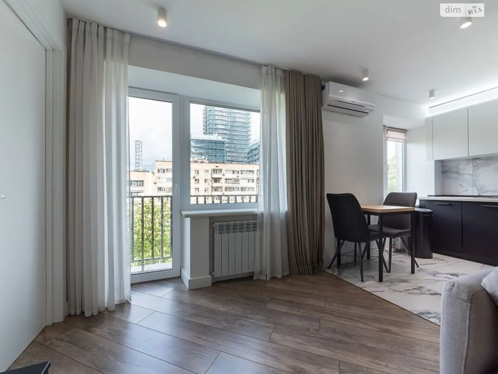Продается 2-комнатная квартира 42 кв. м в Киеве, спуск Кловский, 14Б - фото 1