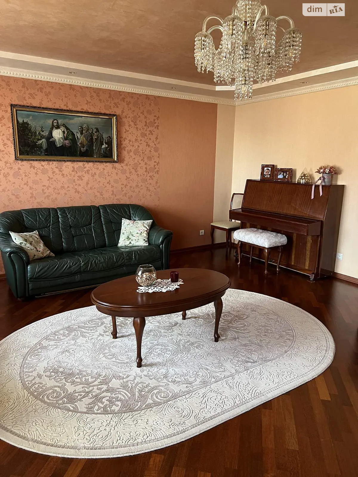 Продается 3-комнатная квартира 140 кв. м в Ужгороде, цена: 160000 $ - фото 1