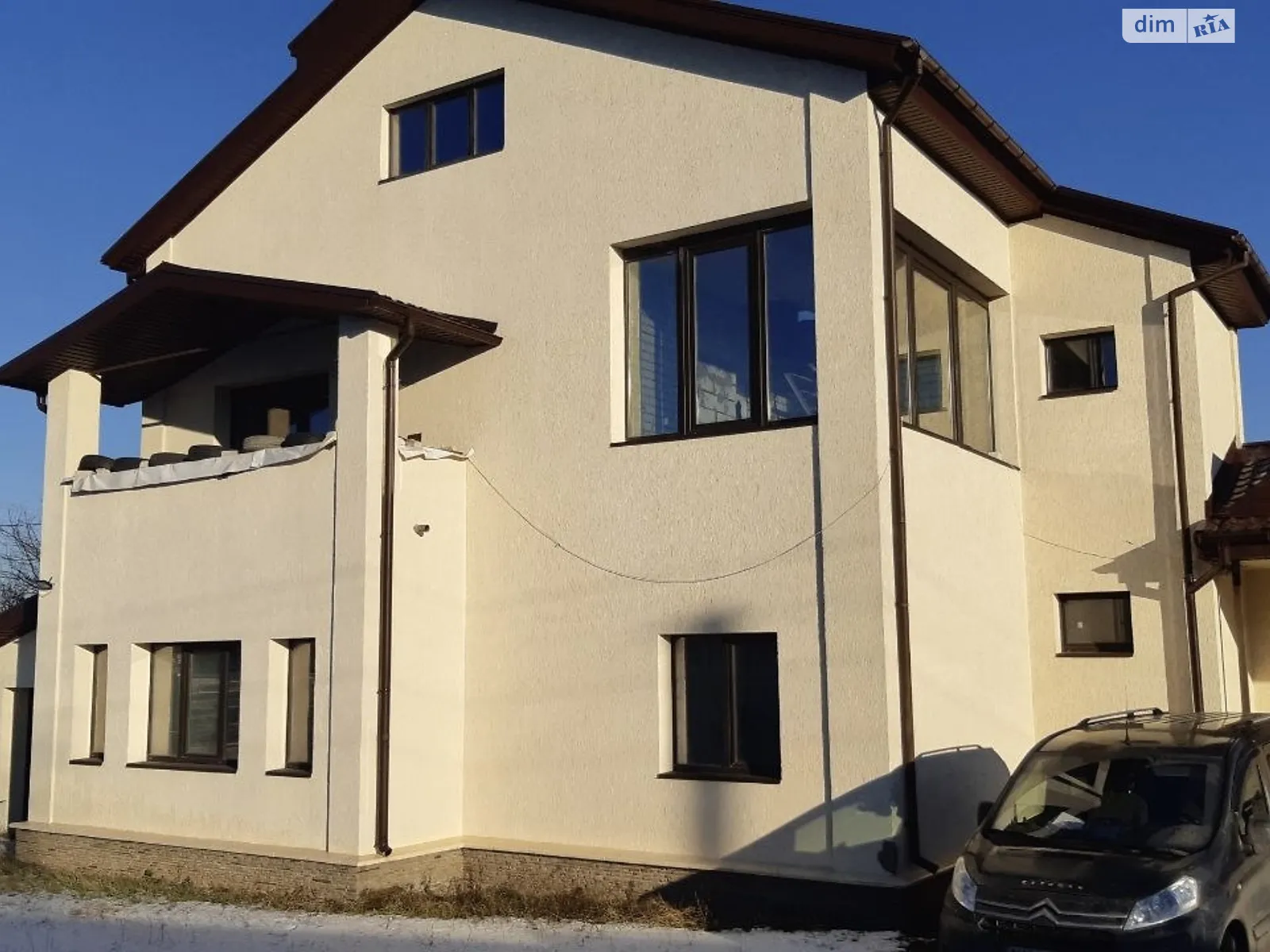 Продается дом на 3 этажа 399 кв. м с верандой, цена: 90000 $ - фото 1