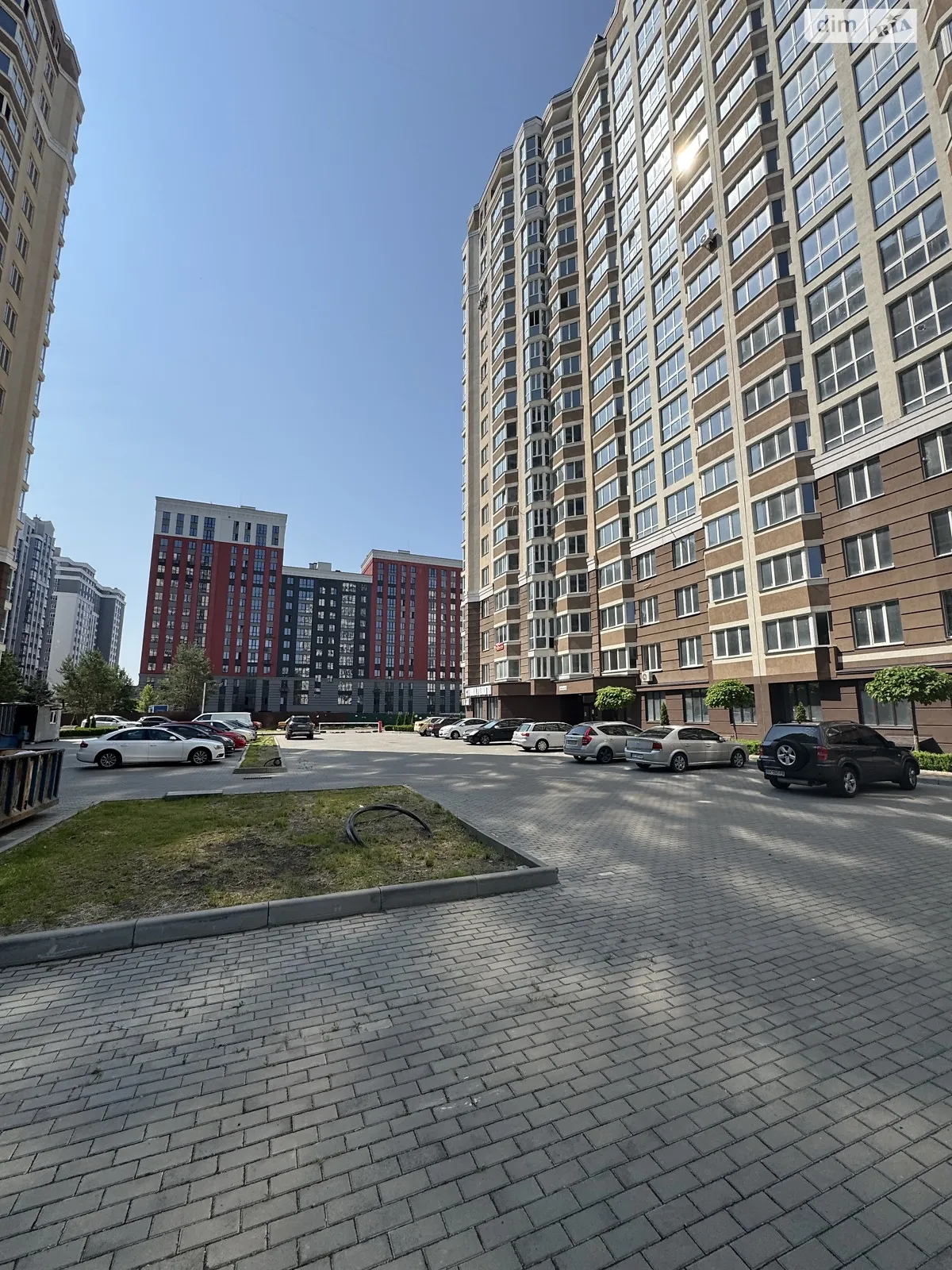 Продається 2-кімнатна квартира 60 кв. м у Ірпені, вул. Університетська(Карла Маркса), 1Б - фото 1