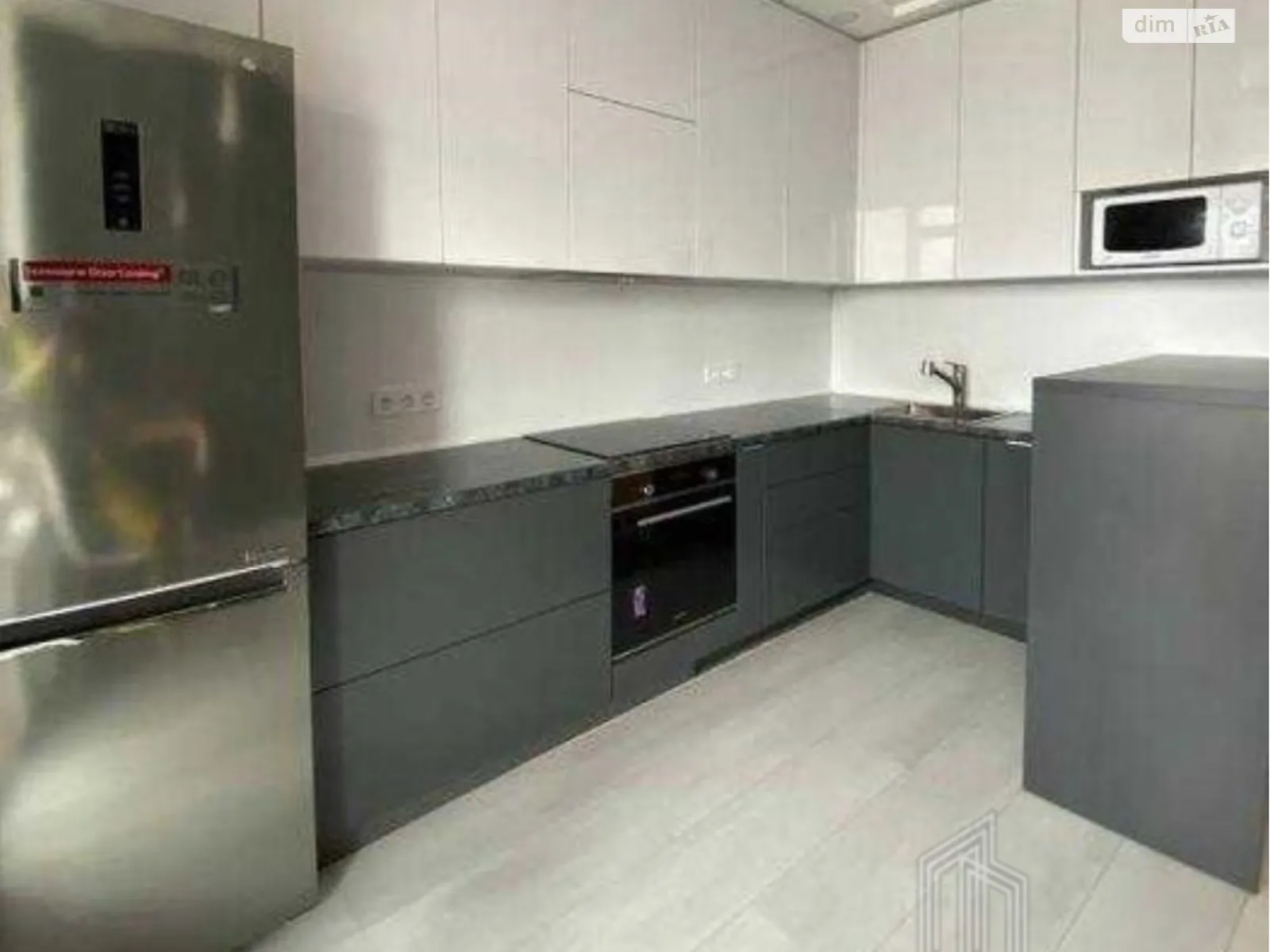 Продается 2-комнатная квартира 63 кв. м в Киеве, ул. Каховская, 60 - фото 1