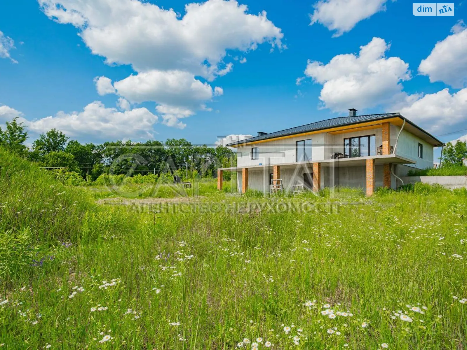 Продается дом на 2 этажа 270 кв. м с мансардой, цена: 170000 $ - фото 1
