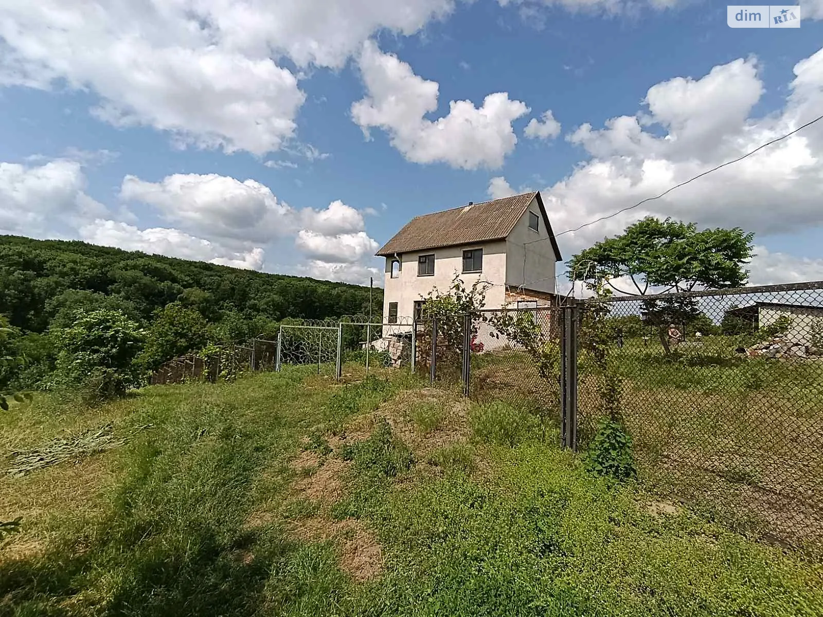 Продается дом на 2 этажа 139 кв. м с участком, цена: 26000 $ - фото 1