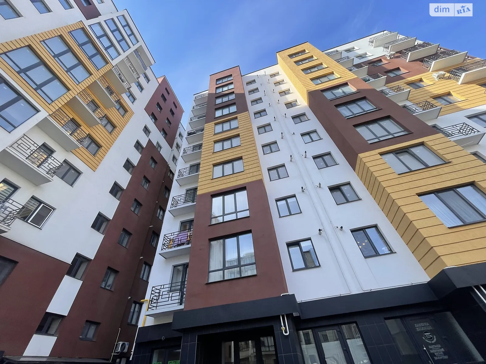 Продається 1-кімнатна квартира 47.3 кв. м у Івано-Франківську, вул. Залізнична, 4 - фото 1