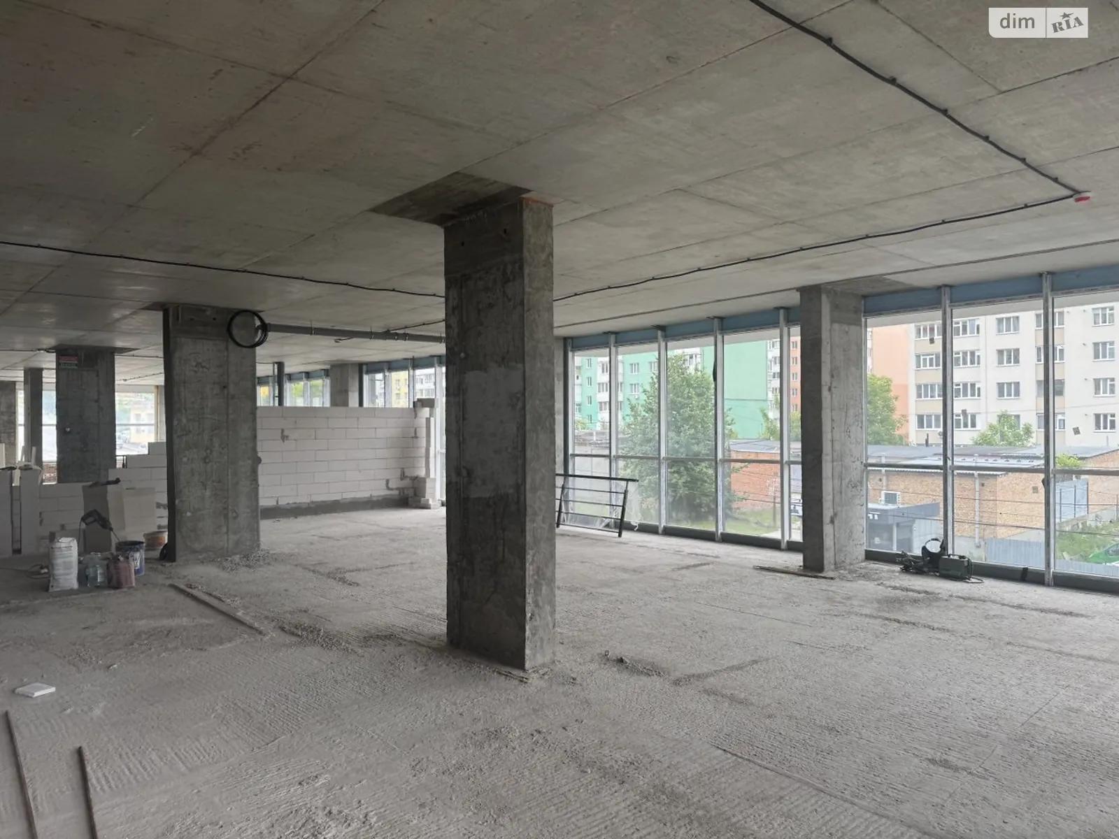 Продается помещения свободного назначения 305 кв. м в 8-этажном здании, цена: 244000 $ - фото 1