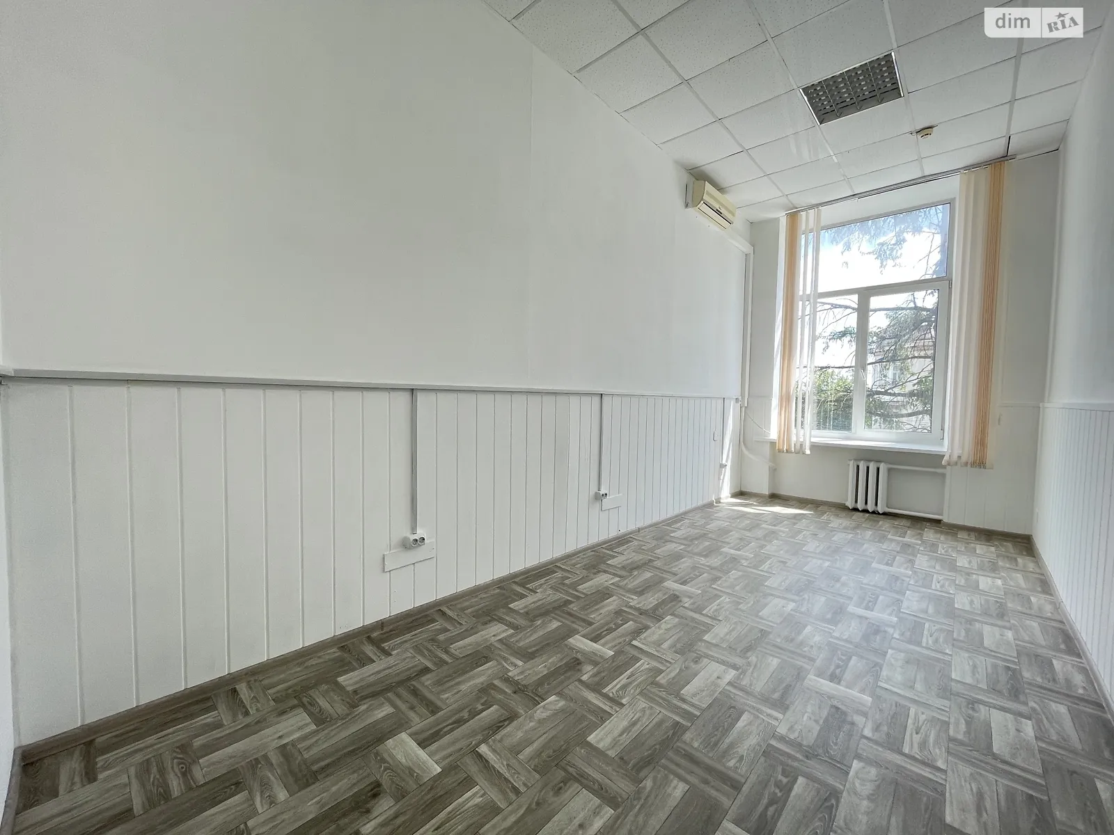 Здається в оренду офіс 18 кв. м в бізнес-центрі, цена: 7900 грн - фото 1