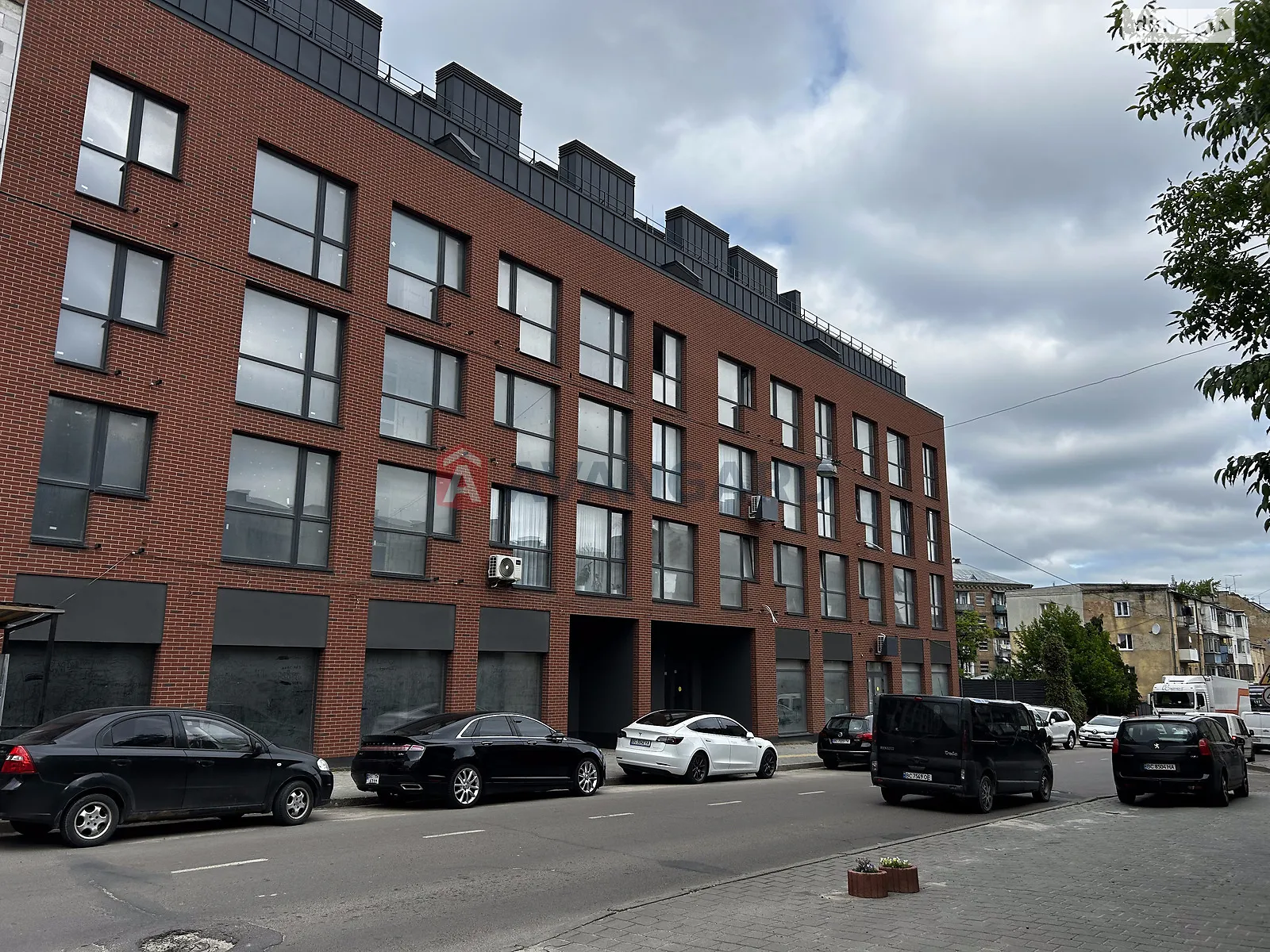 Продается 1-комнатная квартира 54.04 кв. м в Львове, ул. Волынская, 9 - фото 1