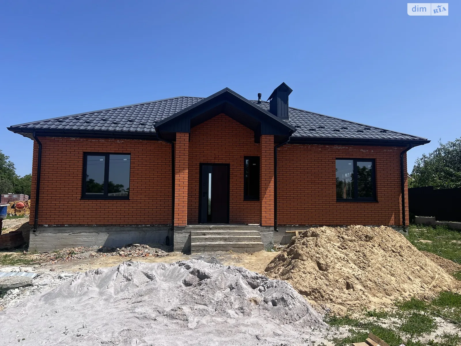 Продається одноповерховий будинок 105 кв. м з бесідкою, цена: 90000 $ - фото 1
