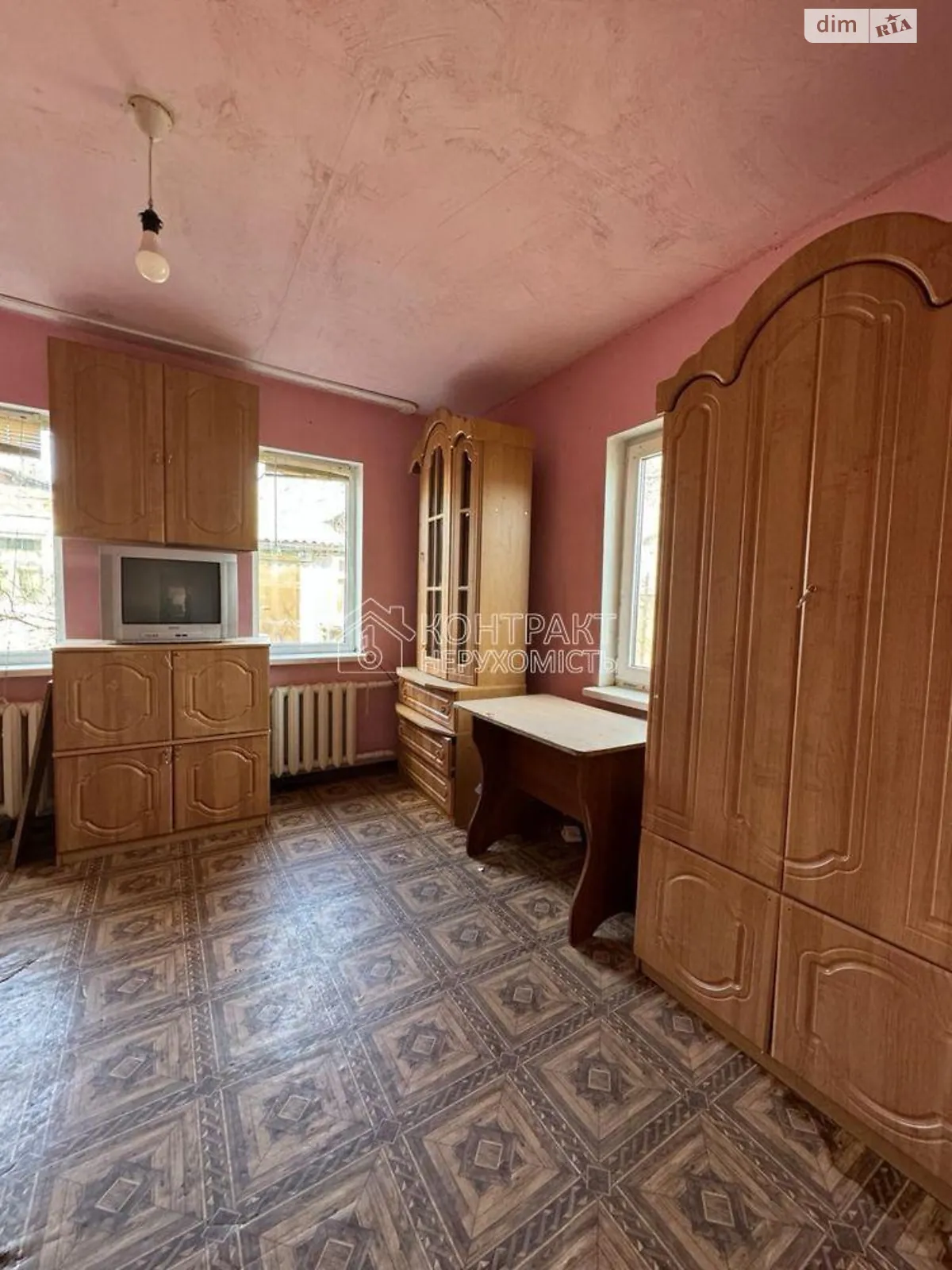 Продається одноповерховий будинок 38 кв. м з гаражем, цена: 9900 $ - фото 1