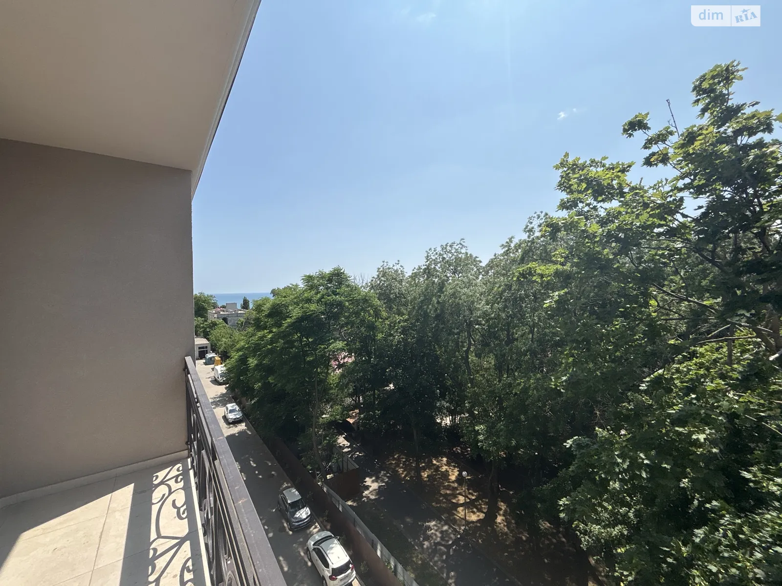 Продается 1-комнатная квартира 39 кв. м в Одессе, ул. Дача Ковалевского - фото 1