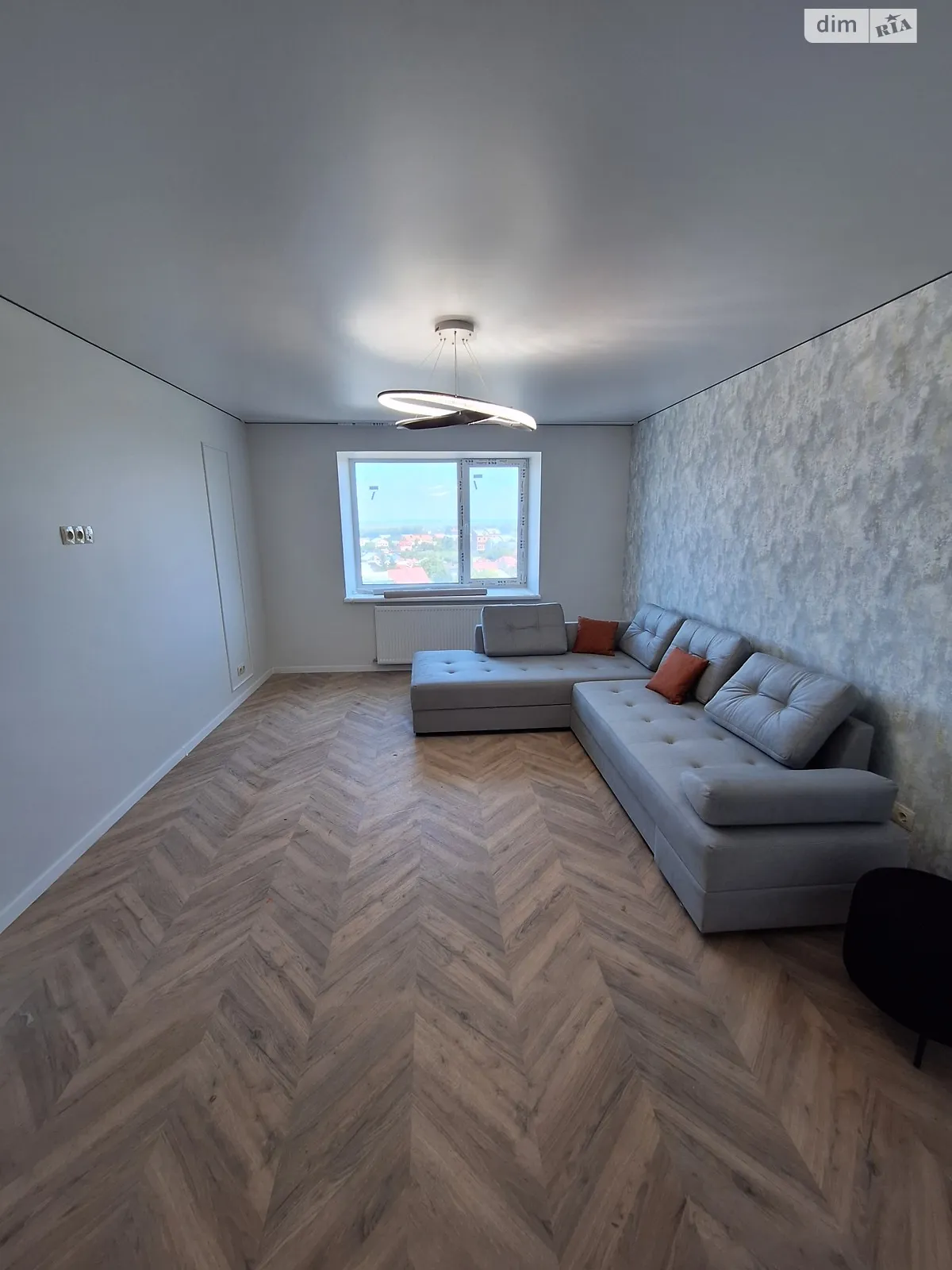 3-кімнатна квартира 98 кв. м у Тернополі, вул. Курбаса Леся - фото 1