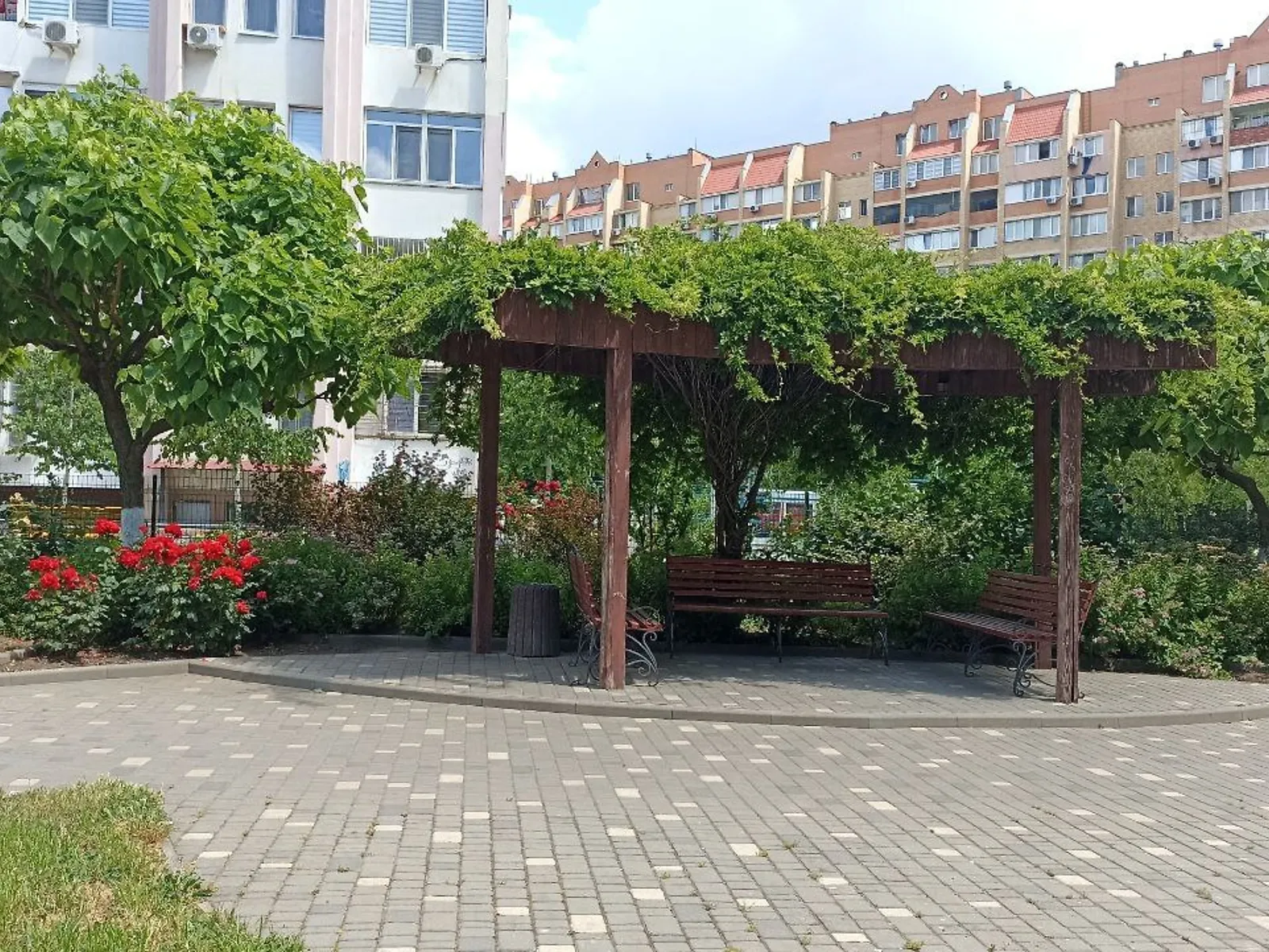 Продається 1-кімнатна квартира 41.2 кв. м у Одесі, вул. Марсельська, 48 - фото 1