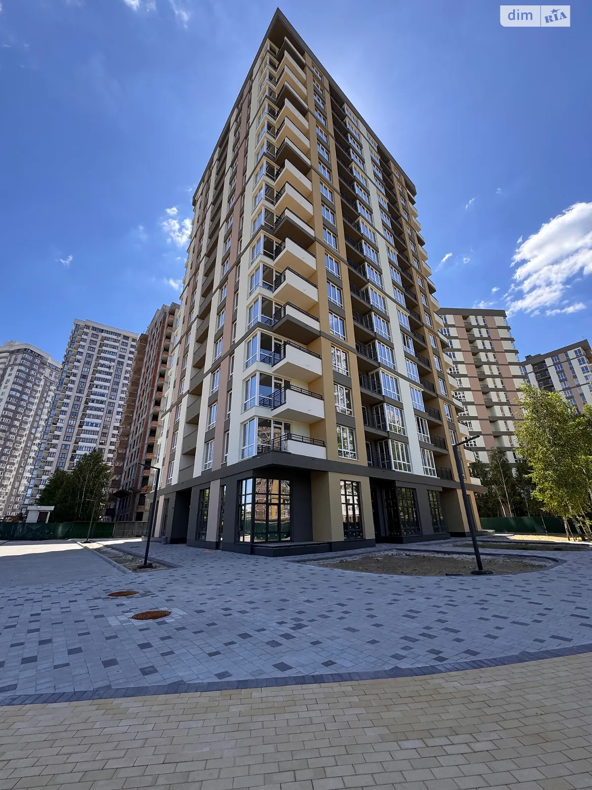 Продається 1-кімнатна квартира 46 кв. м у Броварах, вул. Соборна, 25 - фото 1