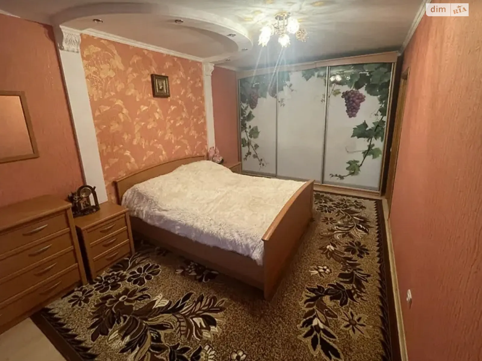 Продається 2-кімнатна квартира 62 кв. м у Хмельницькому, вул. Степана Бандери - фото 1