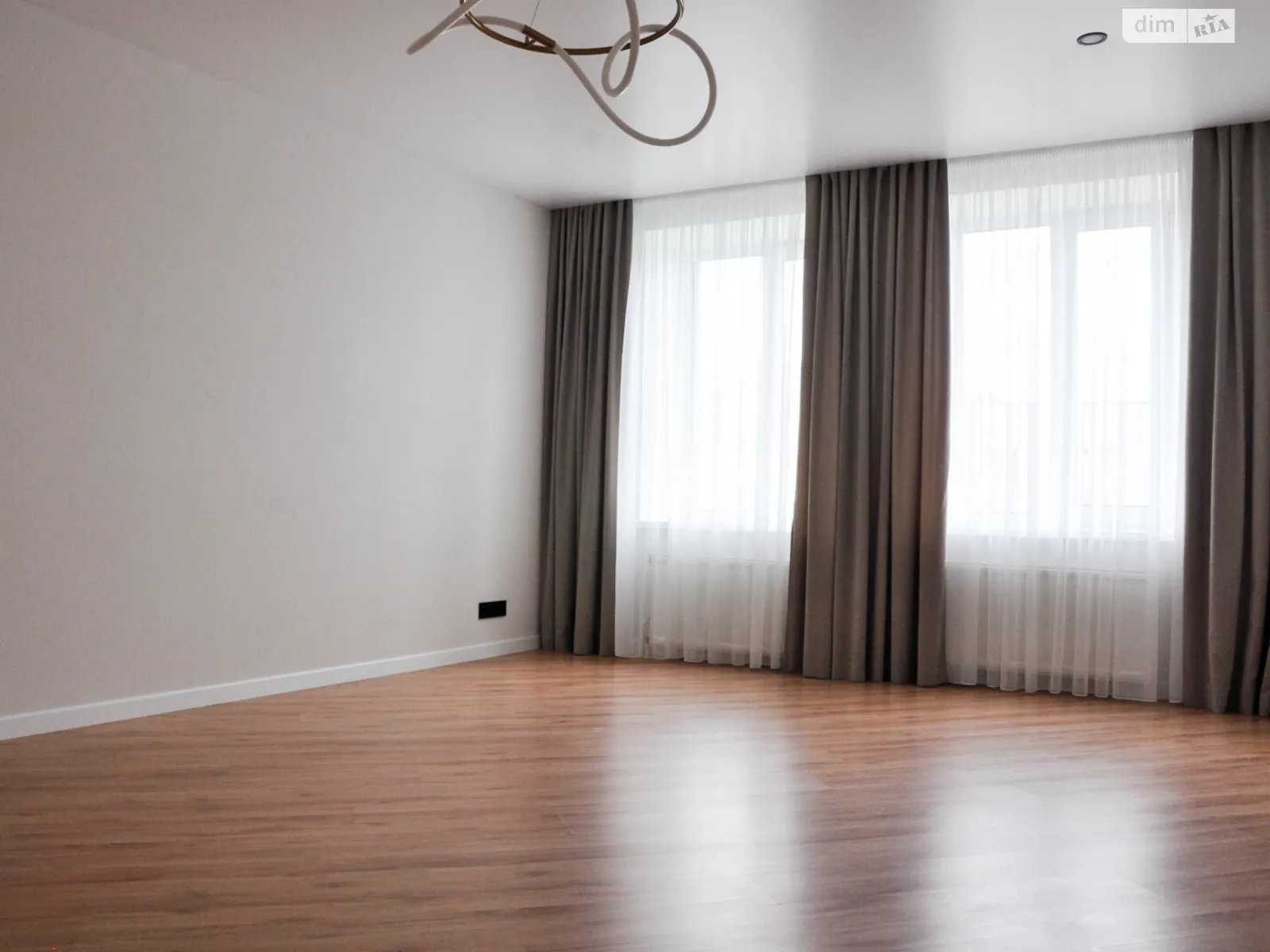 Продается 3-комнатная квартира 87 кв. м в Виннице, ул. Зодчих, 36 - фото 1