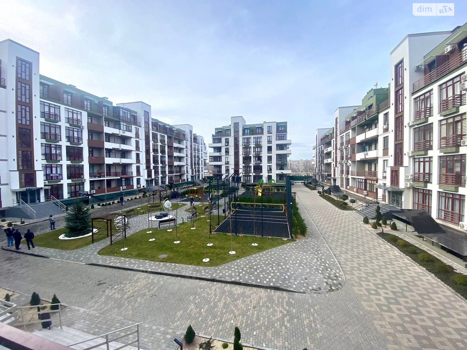 Продается 1-комнатная квартира 38 кв. м в Крыжановка, ул. Защитников Украины(Генерала Бочарова) - фото 1